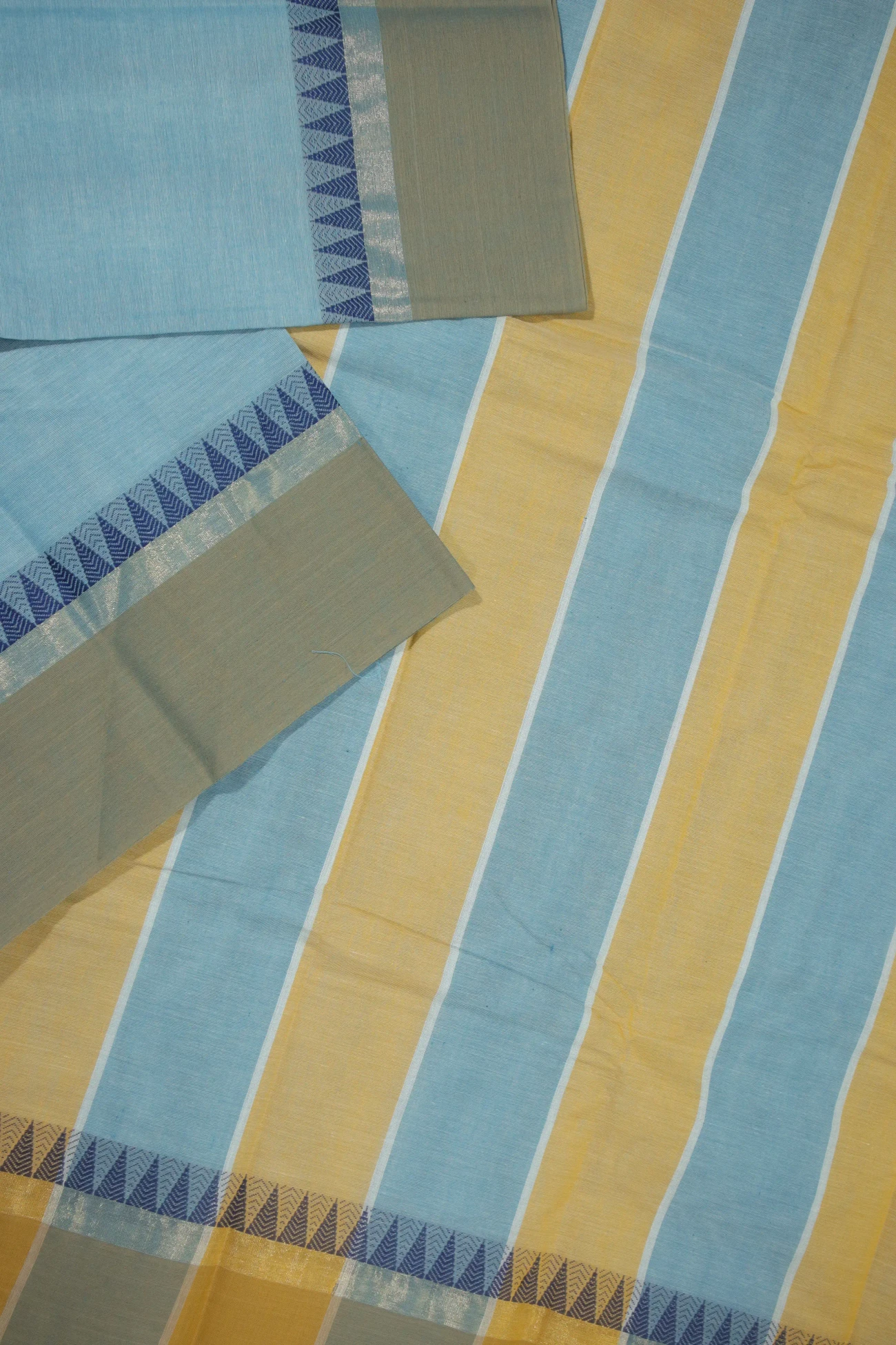 light-sky-blue-temple-coimbatore-cotton-saree-cbe000027-b