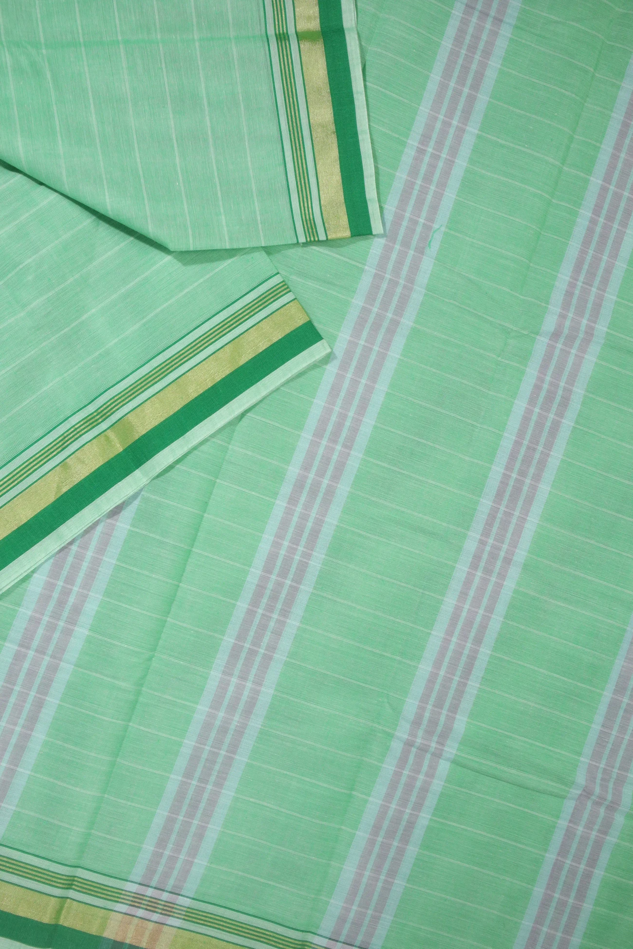 green-plain-coimbatore-cotton-saree-cbe000196-b