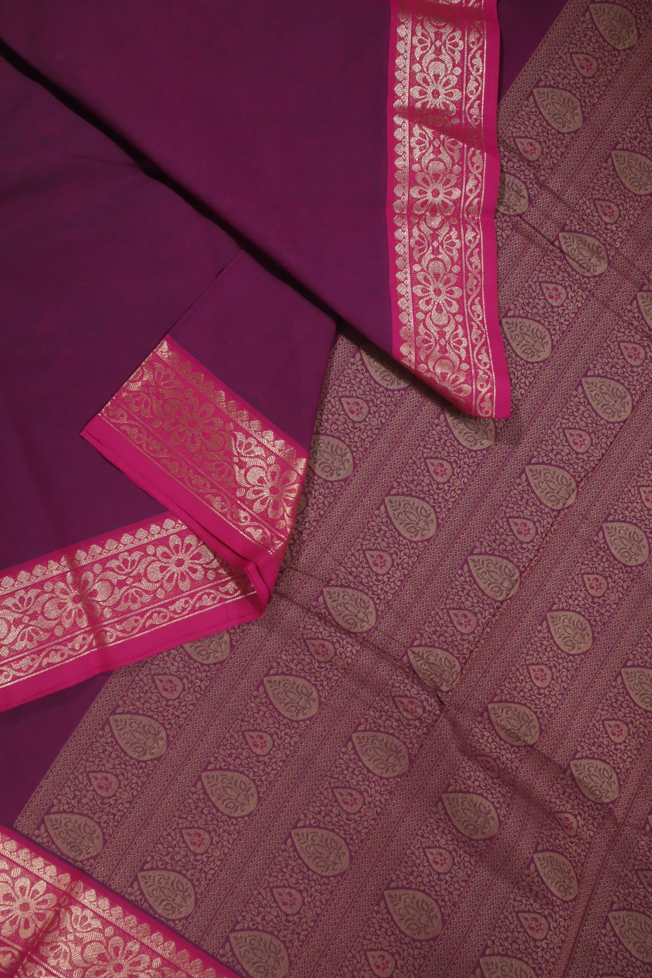 purple-flower-kanchi-cotton-saree-uu005322-b