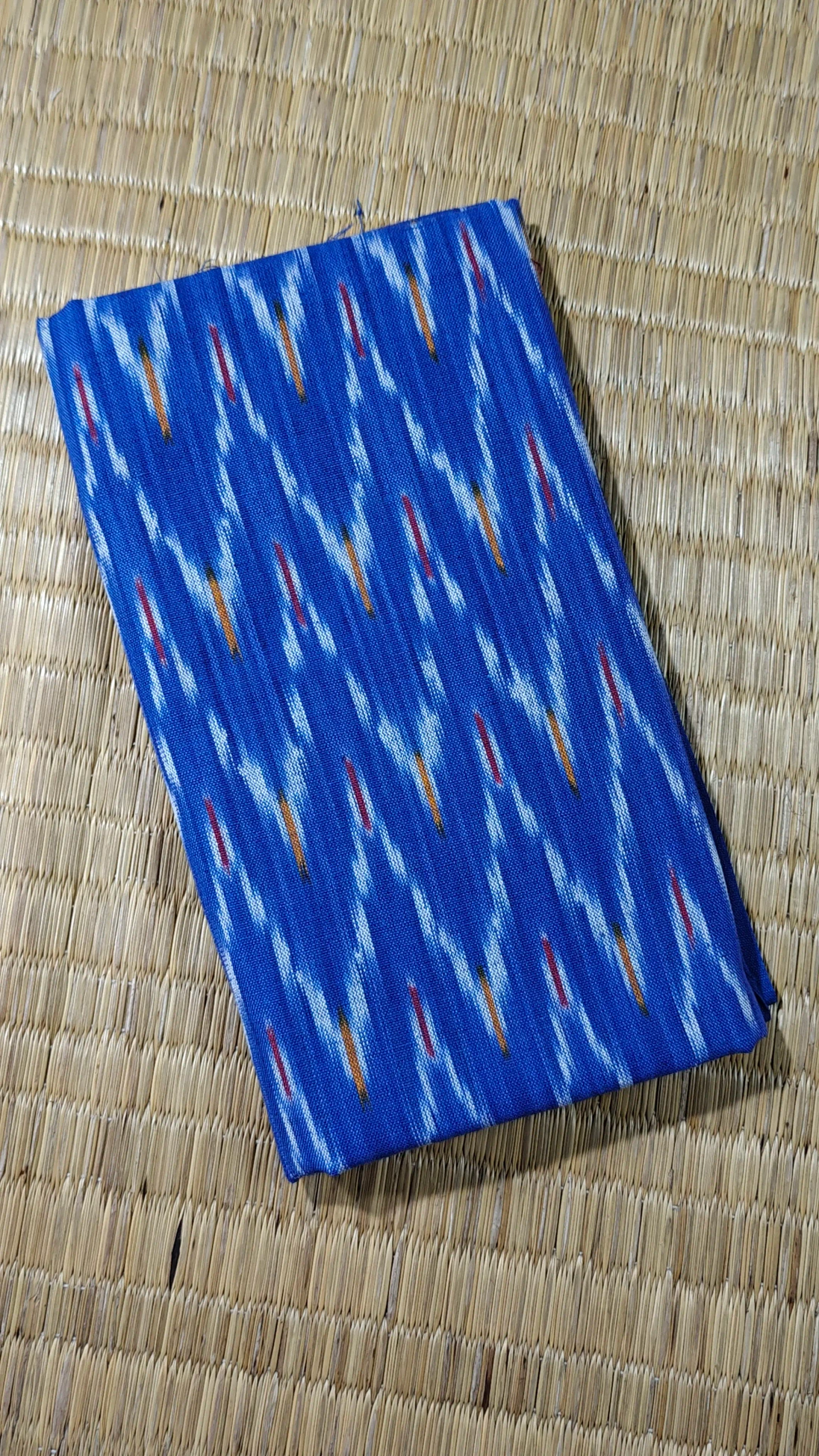 blue-ikat-ikat-fabric-ik000526-a