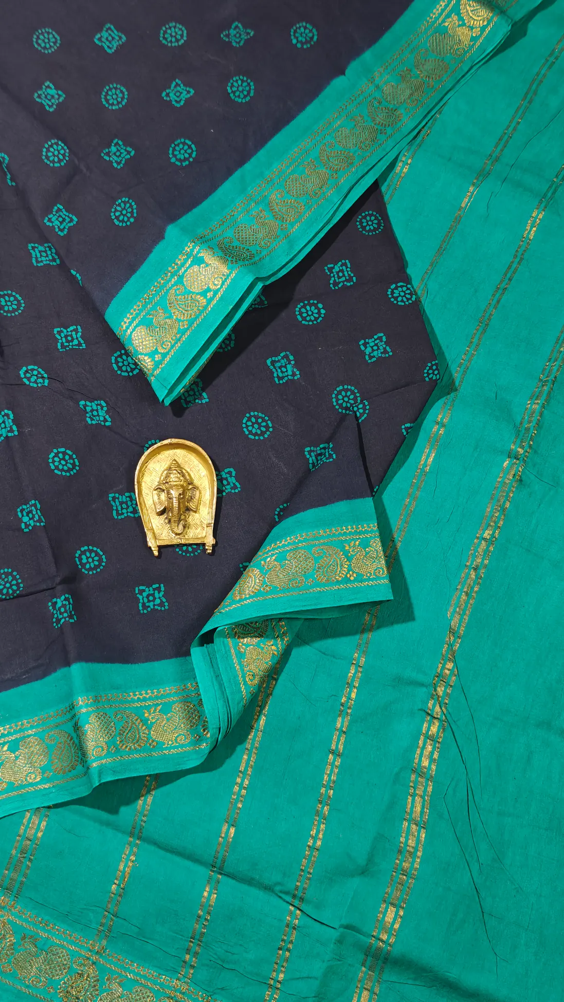 navy-peacock-madurai-sungudi-saree-ss005864-a