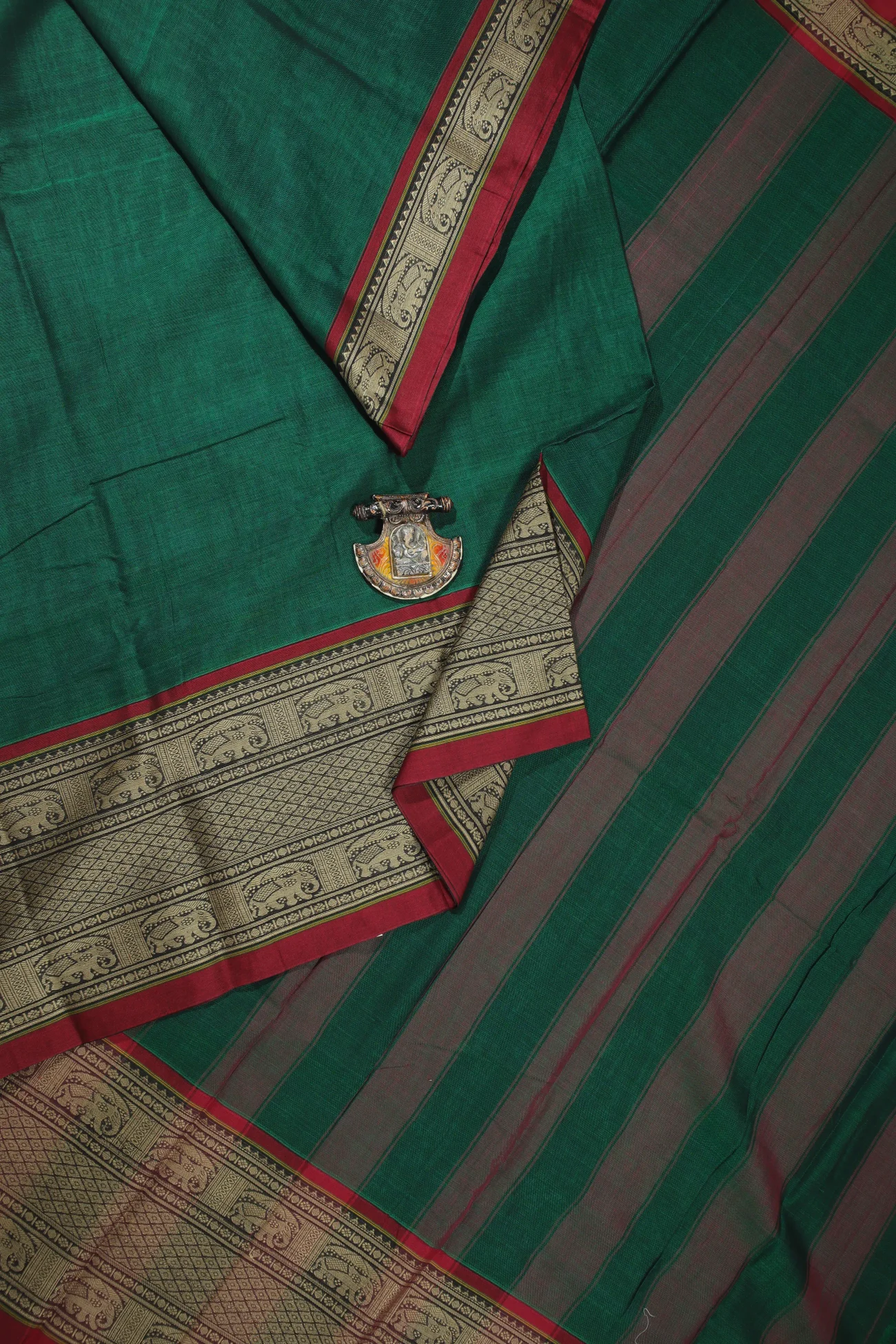 dark-green-elephant-narayanpet-sarees-pk002584-a