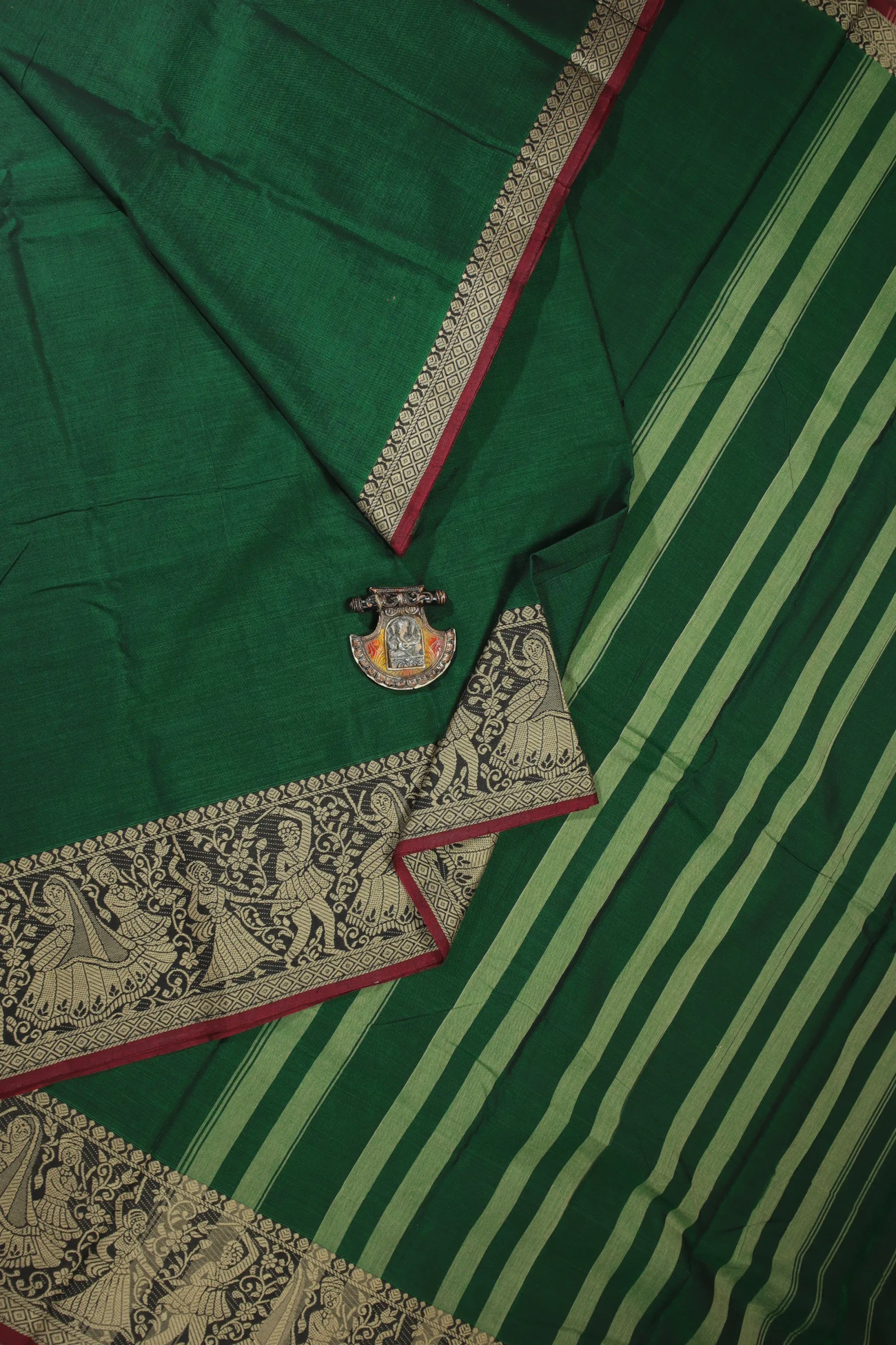 dark-green-doll-narayanpet-sarees-pk002621-a