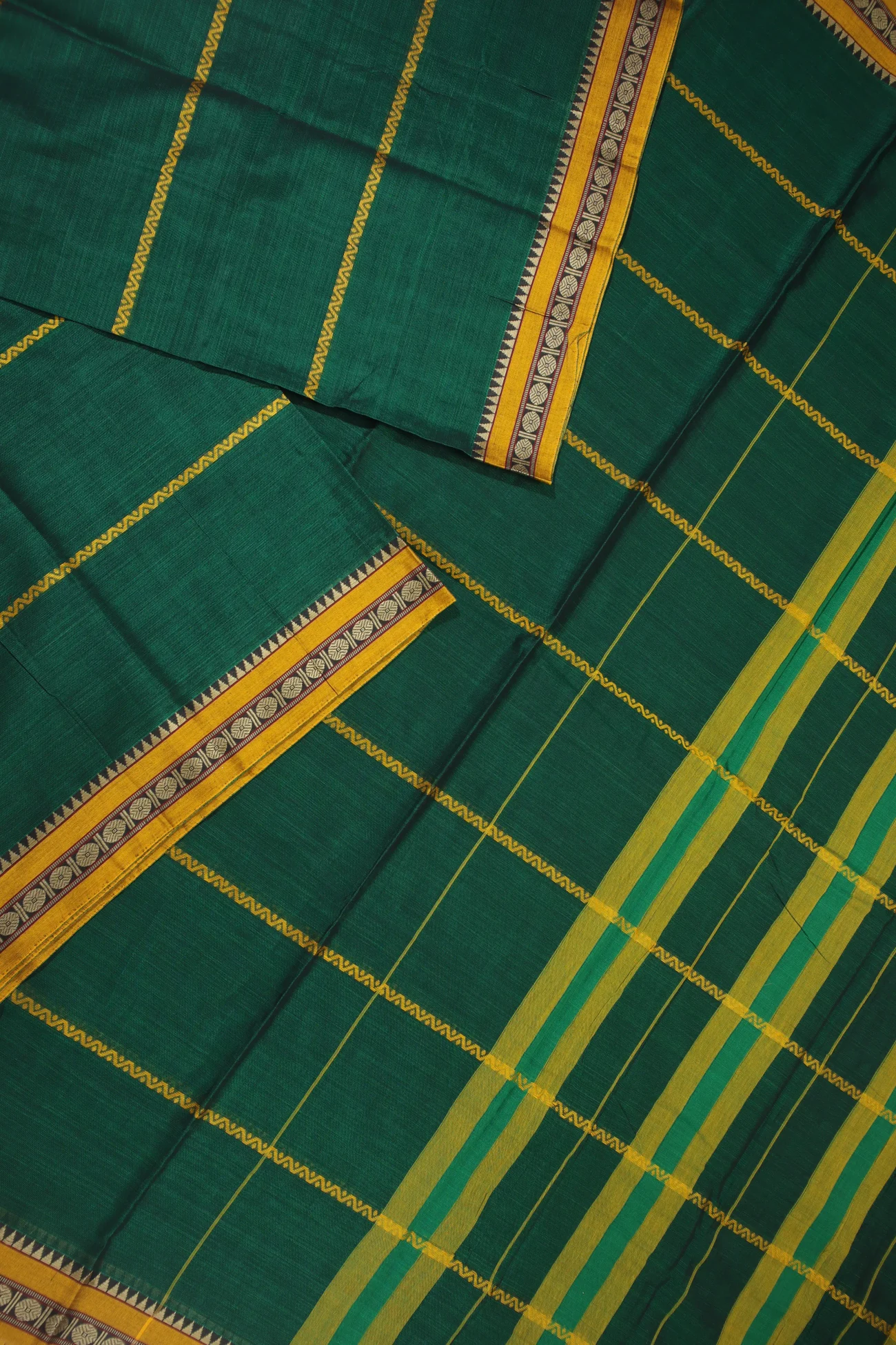 green-veldhari-narayanpet-sarees-pk002532-b