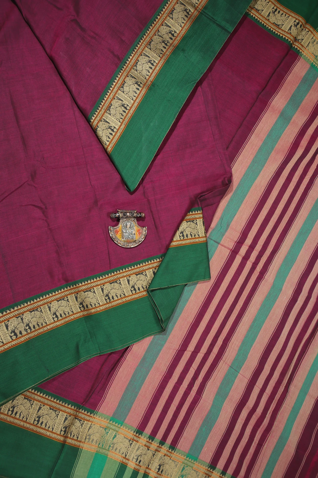 magenta-plain-narayanpet-sarees-pk002644-a