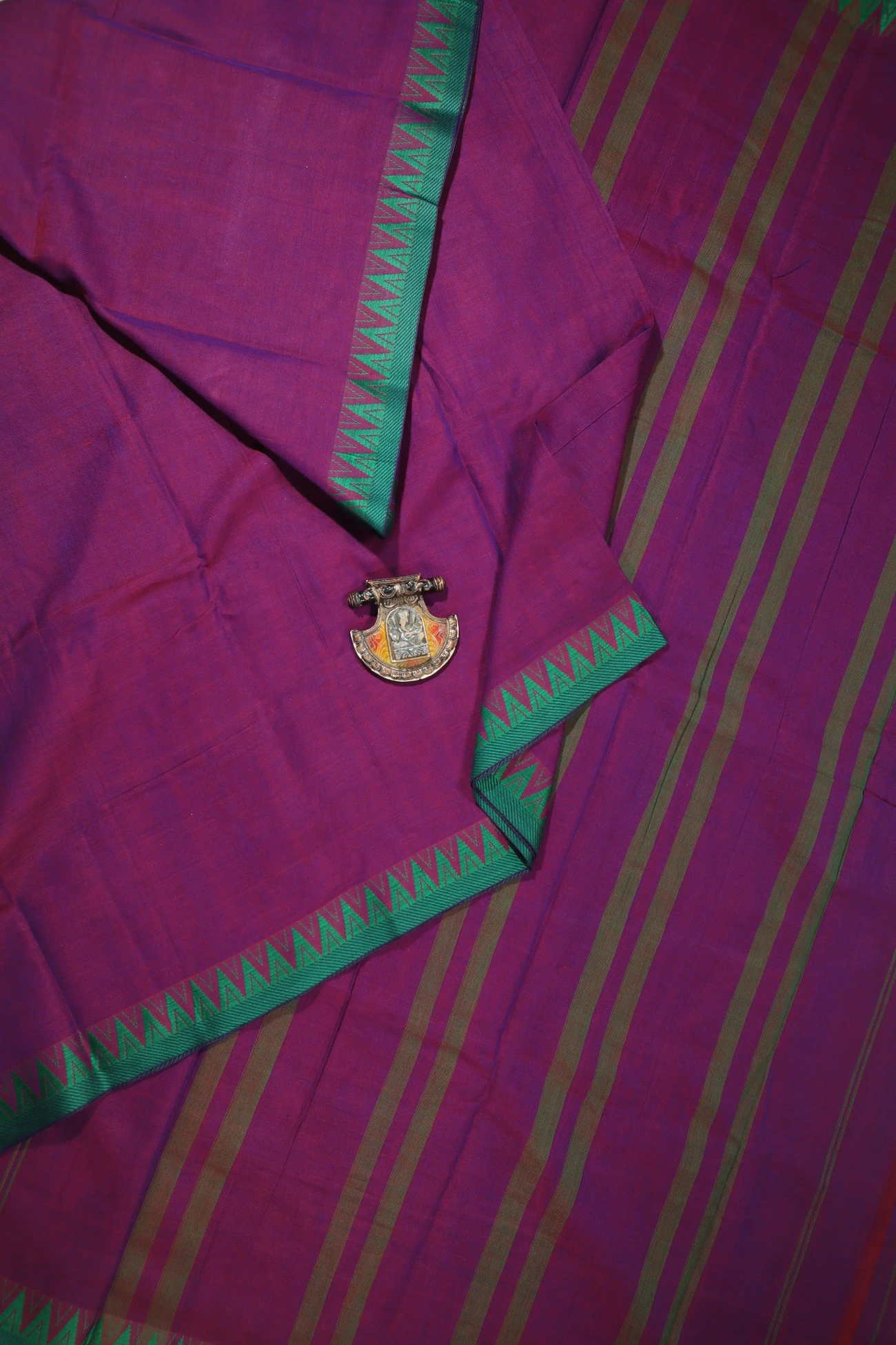 dark-magenta-temple-narayanpet-saree-pk002699-a