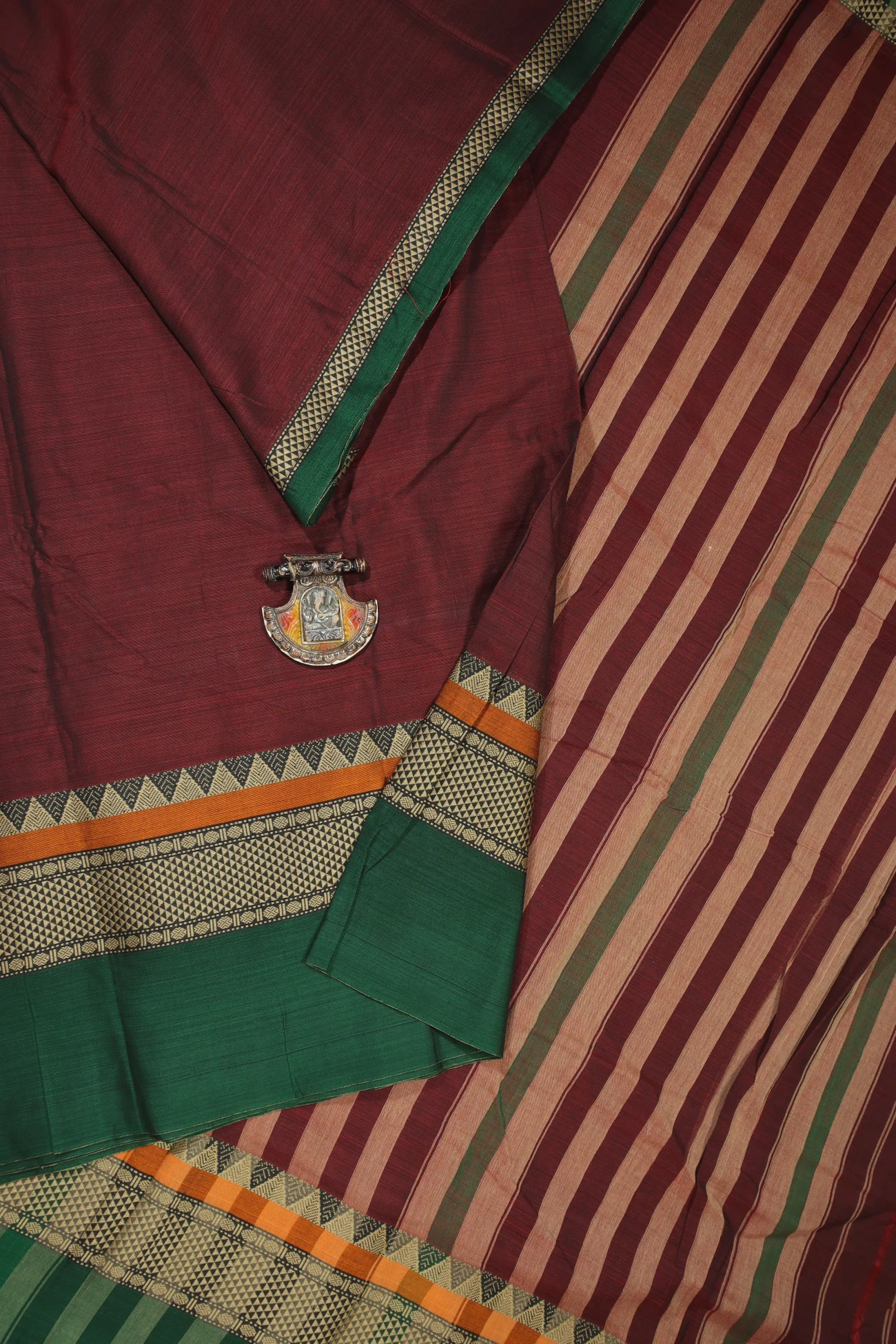 maroon-temple-arai-madam-narayanpet-saree-pk002598-a