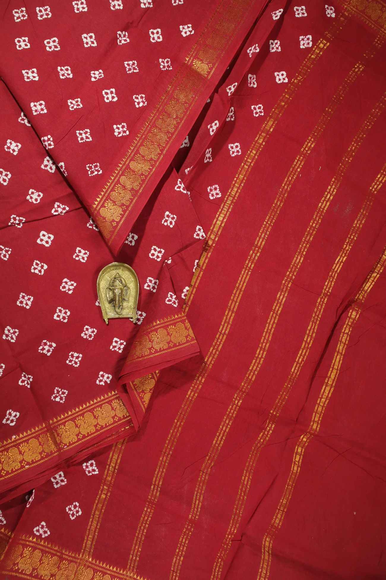 dark-maroon-peacock-madurai-sungudi-saree-ss005900-a