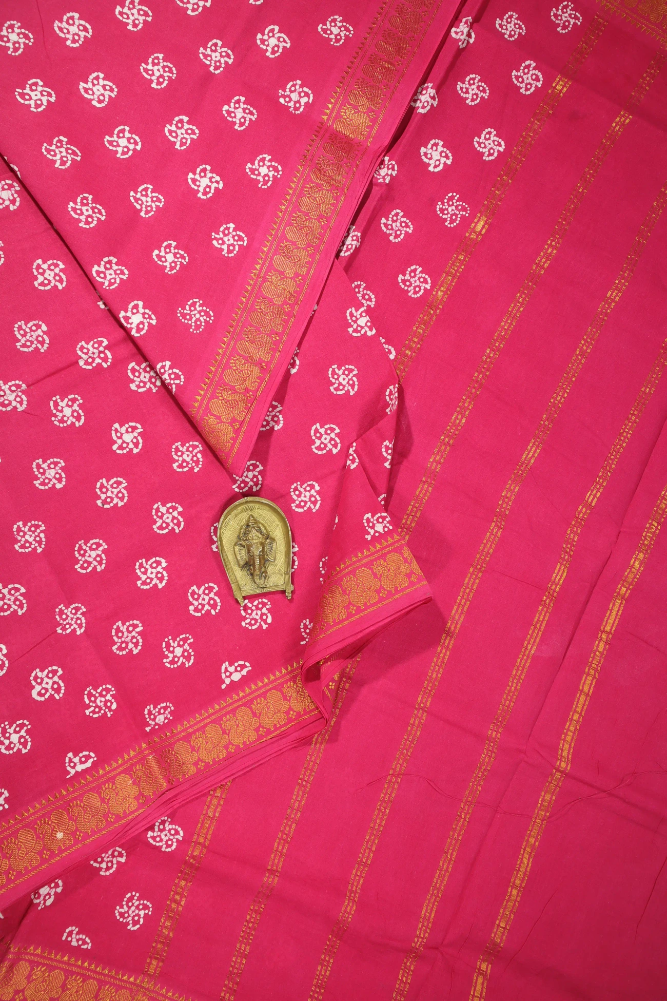 pink-peacock-madurai-sungudi-saree-ss005913-a