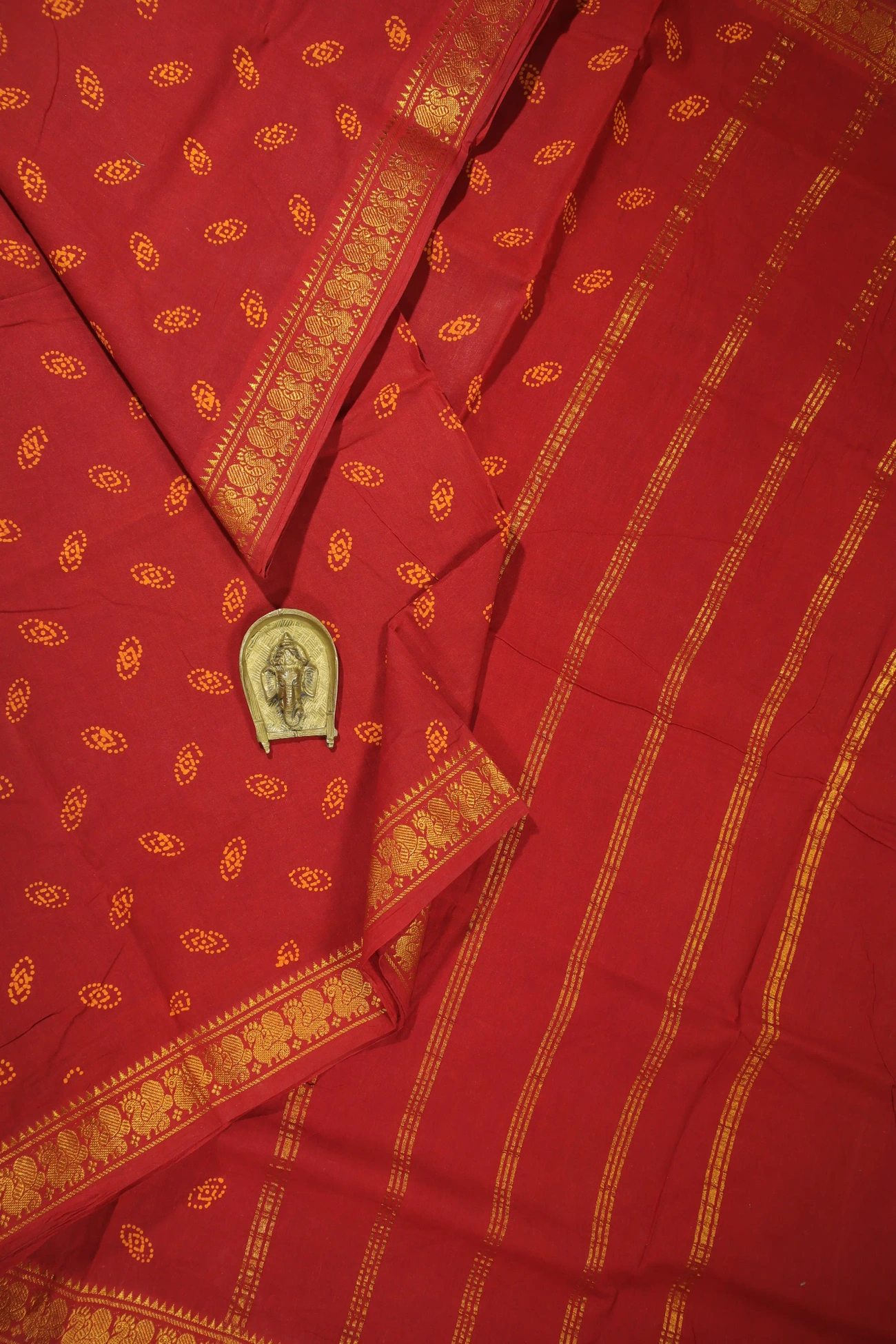 indian-red-peacock-madurai-sungudi-saree-ss005923-a