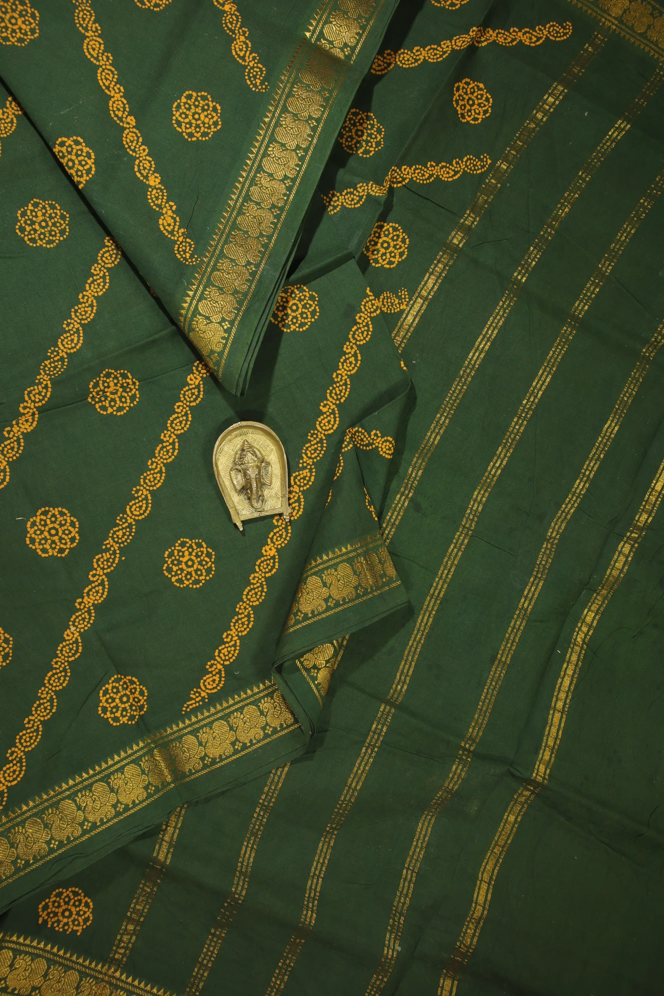 green-flower-madurai-sungudi-saree-ss006005-a
