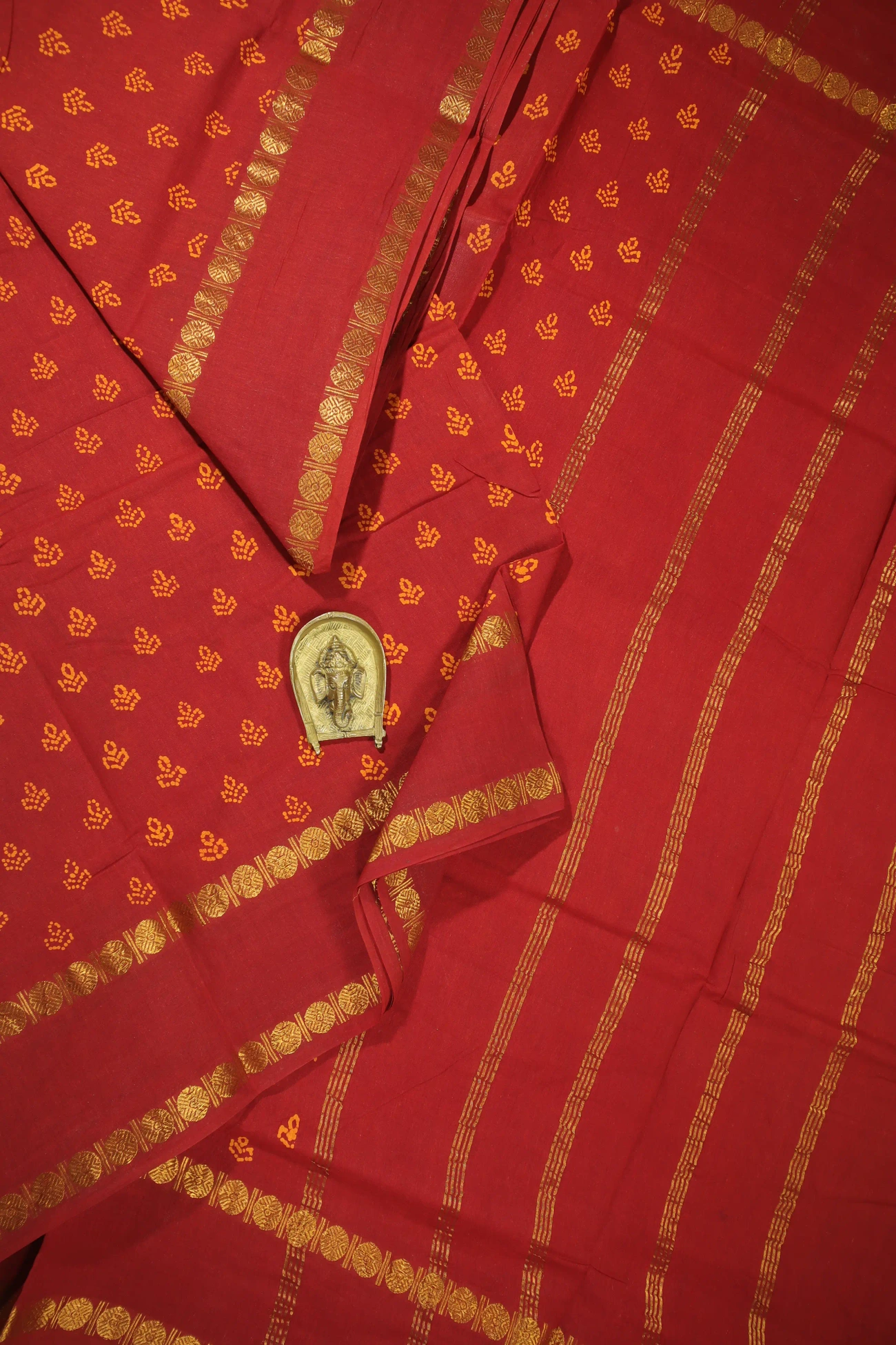 red-ruthratcham-rettai-pettu-madurai-sungudi-saree-ss005955-a