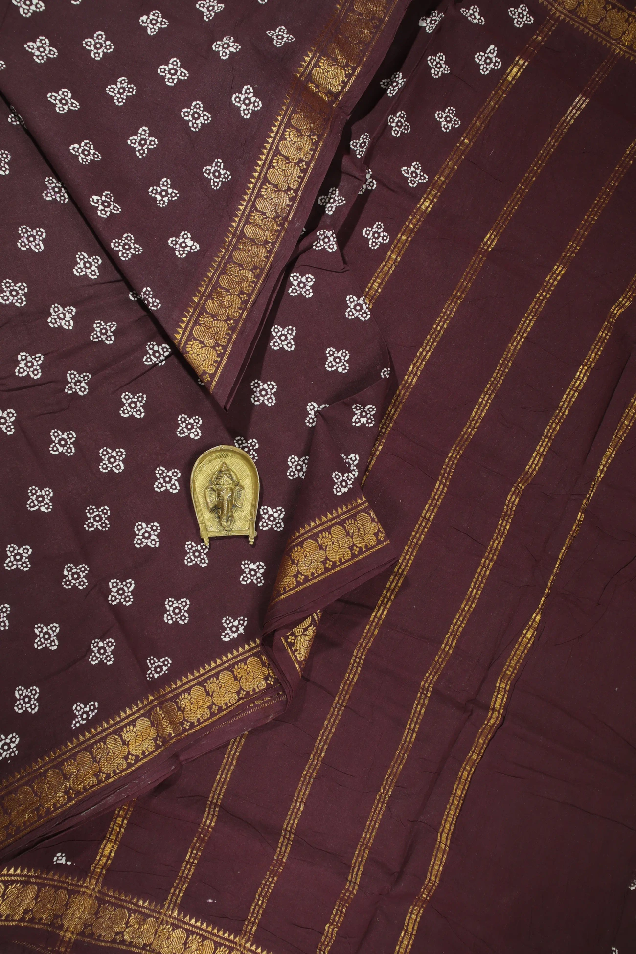 coffee-brown-flower-madurai-sungudi-saree-ss005937-a