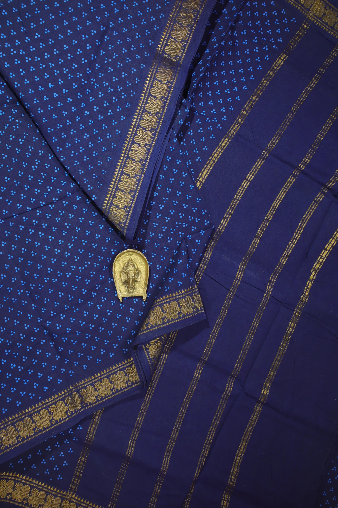 navy-peacock-madurai-sungudi-saree-ss005939-a