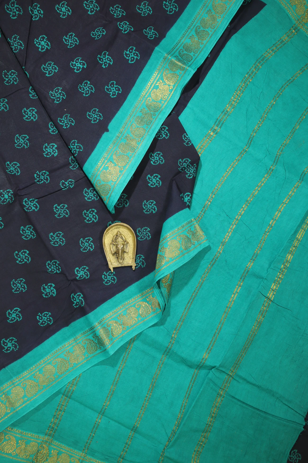 navy-peacock-madurai-sungudi-saree-ss005863-a