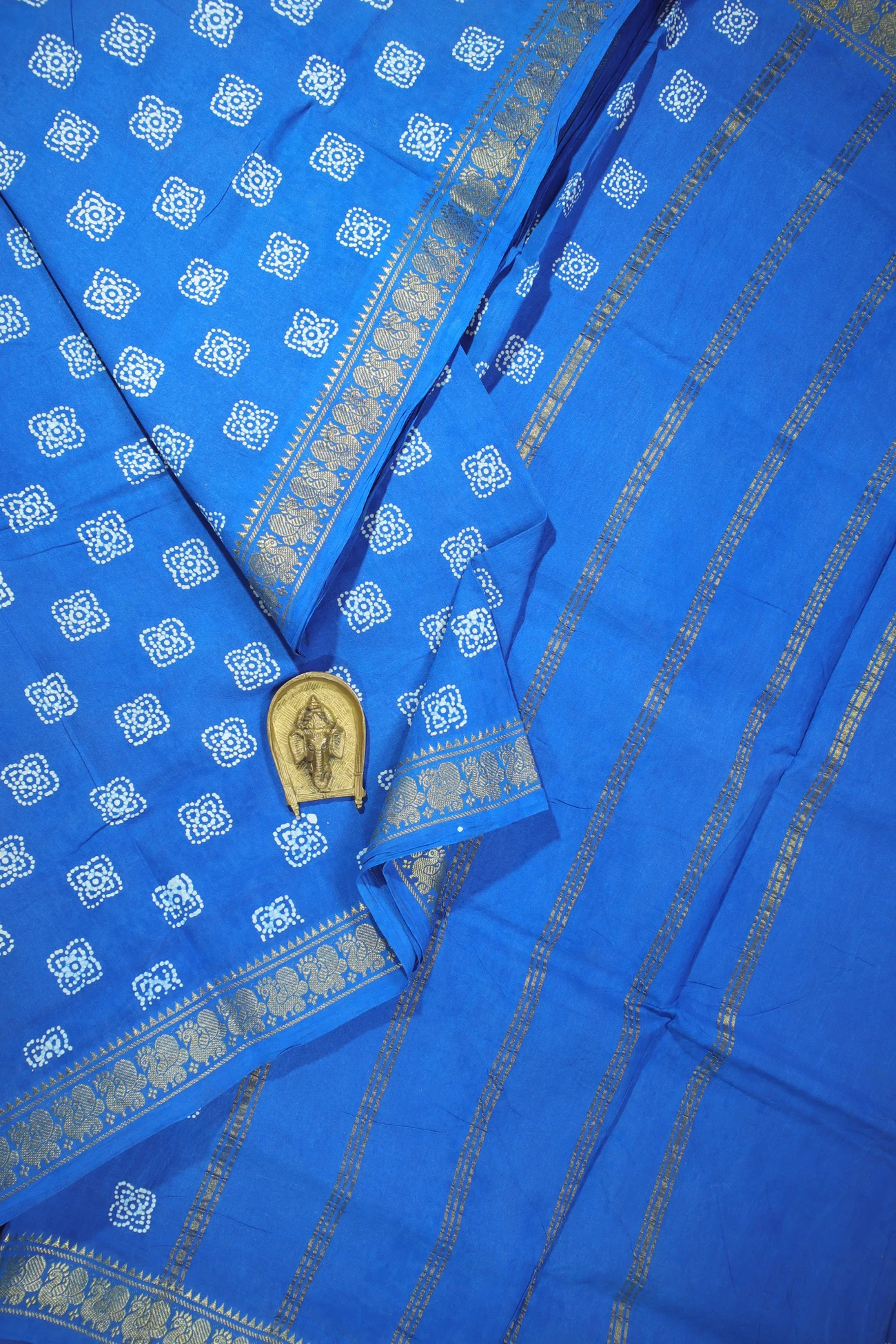 blue-flower-peacock-madurai-sungudi-saree-ss006003-a