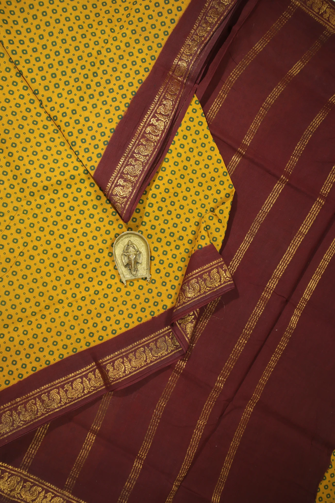 mustard-peacock-madurai-sungudi-saree-ss005680-a