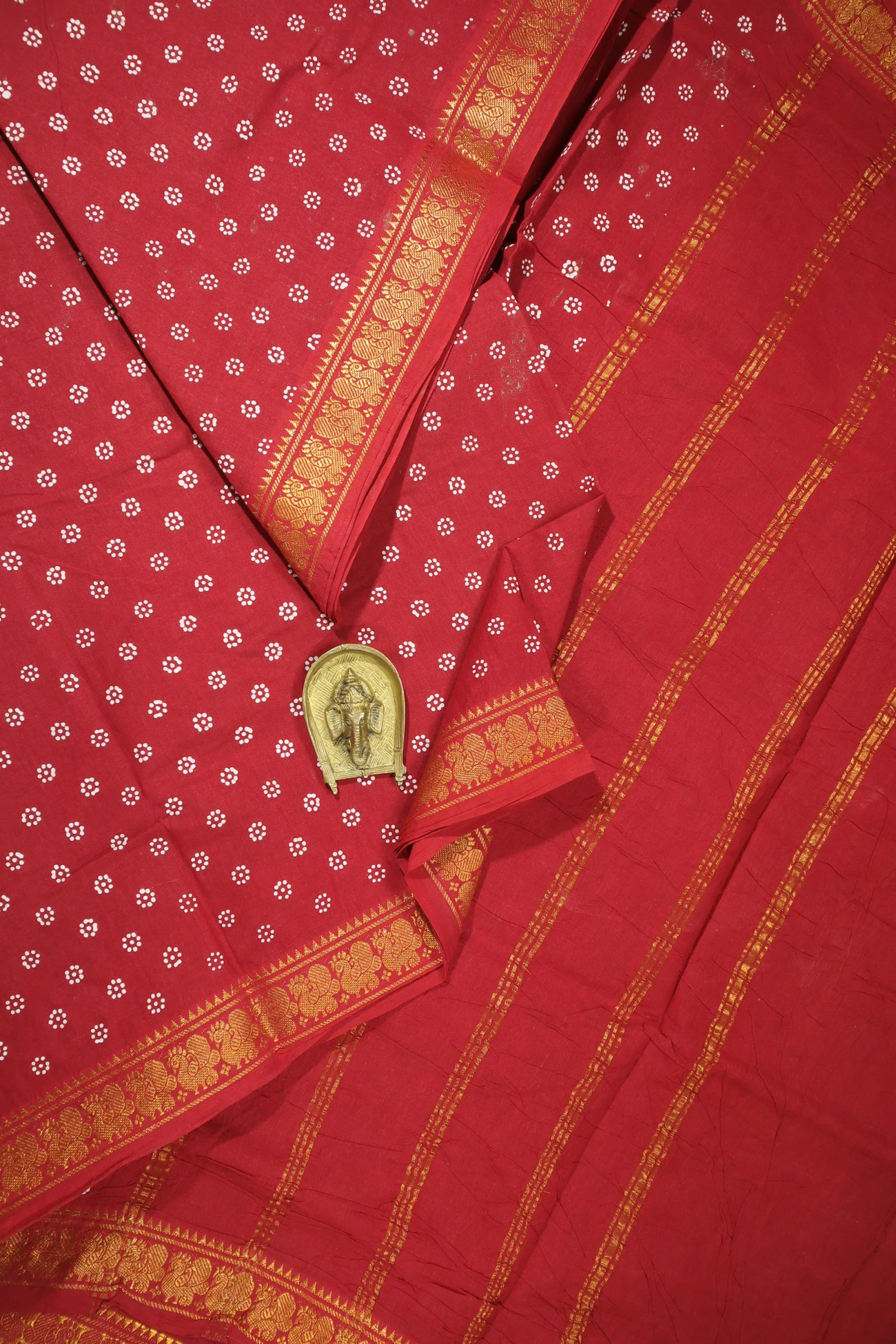 red-peacock-madurai-sungudi-saree-ss006012-a