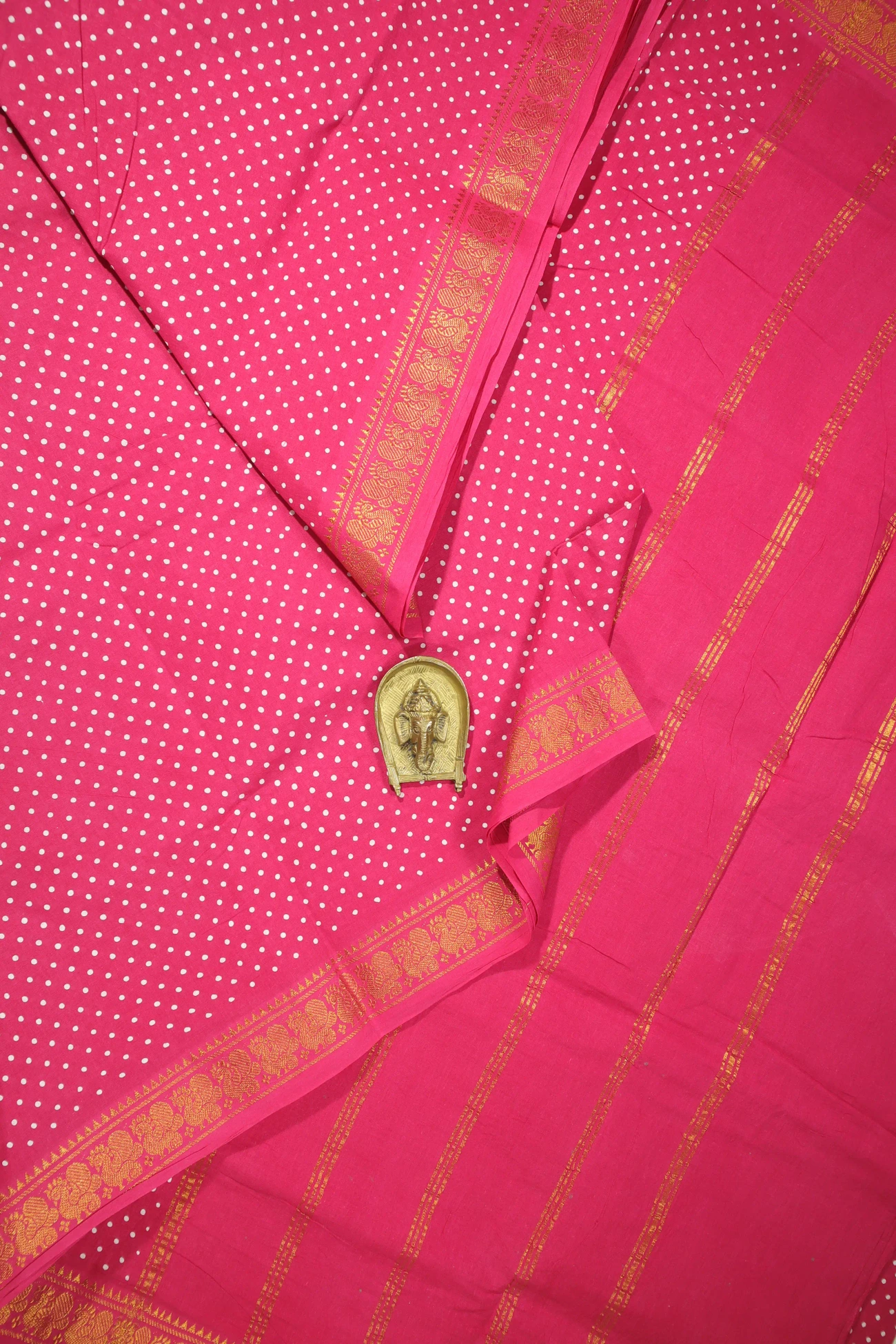 deep-pink-dots-peacock-madurai-sungudi-saree-ss005980-a