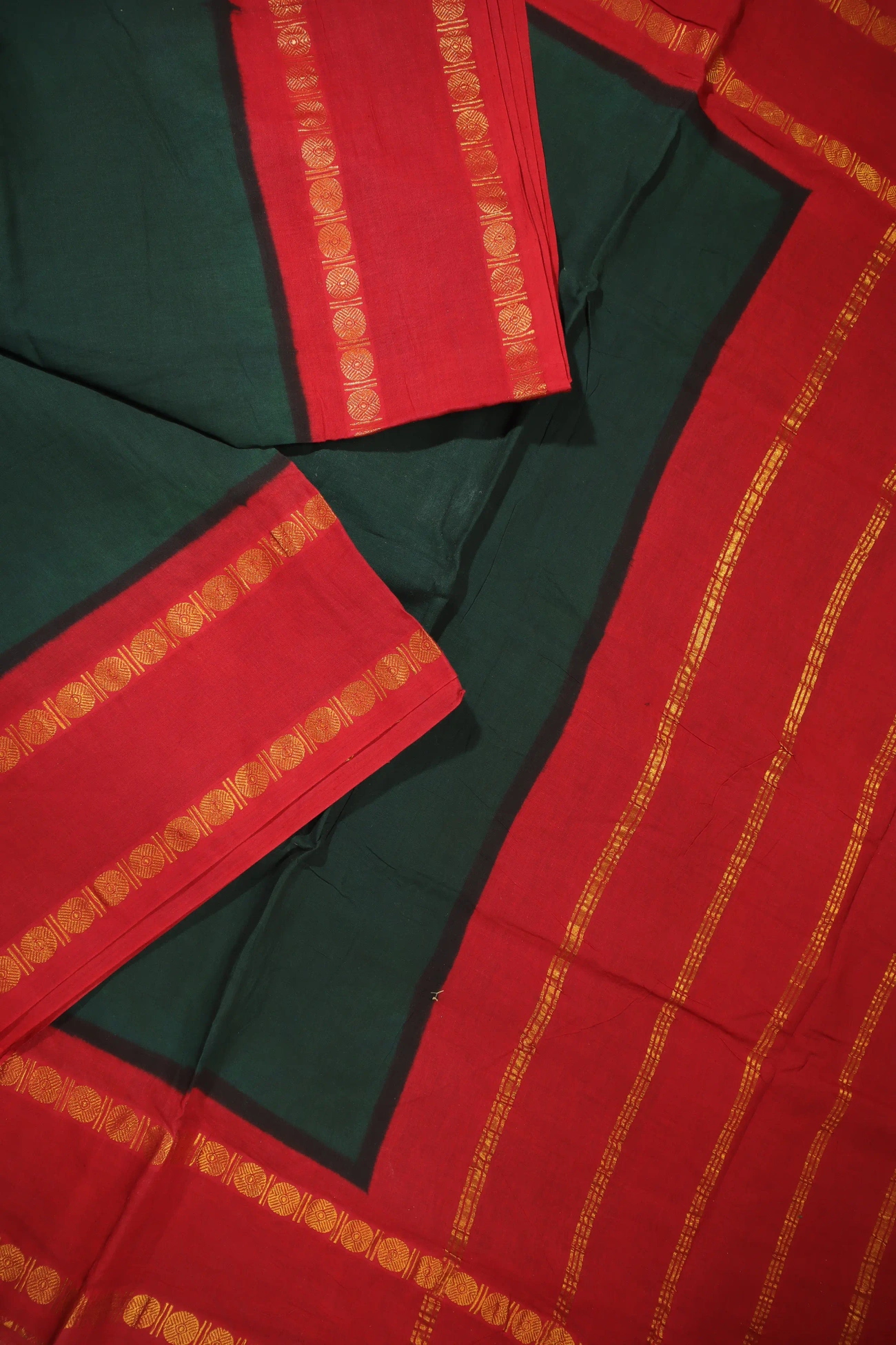 dark-green-rettai-pettu-ruthratcham-madisar-saree-nys000027-b