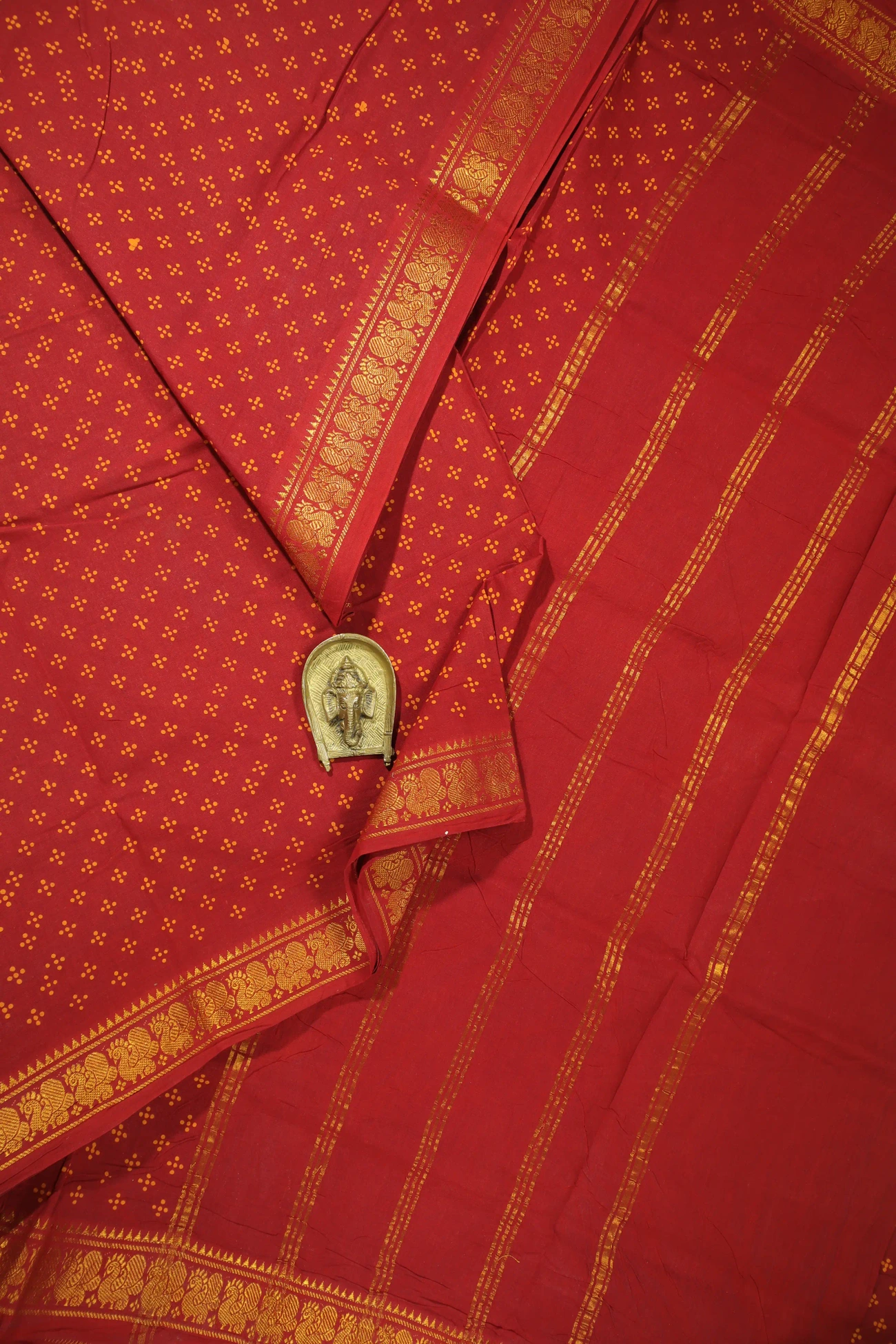 red-dots-peacock-madurai-sungudi-saree-ss005987-a