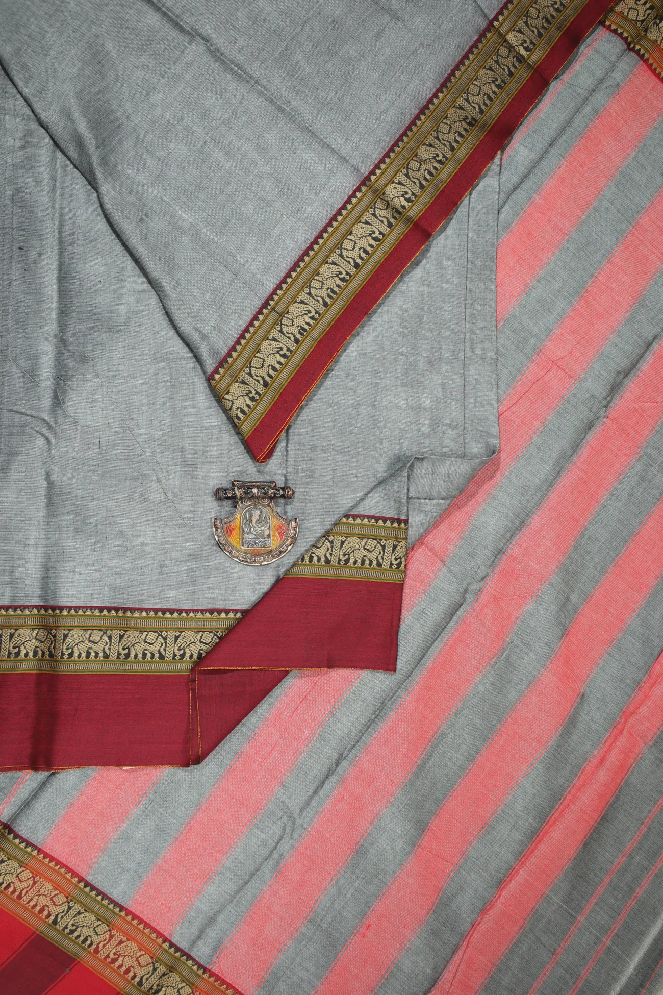 gray-elephant-narayanpet-saree-pk002648-a