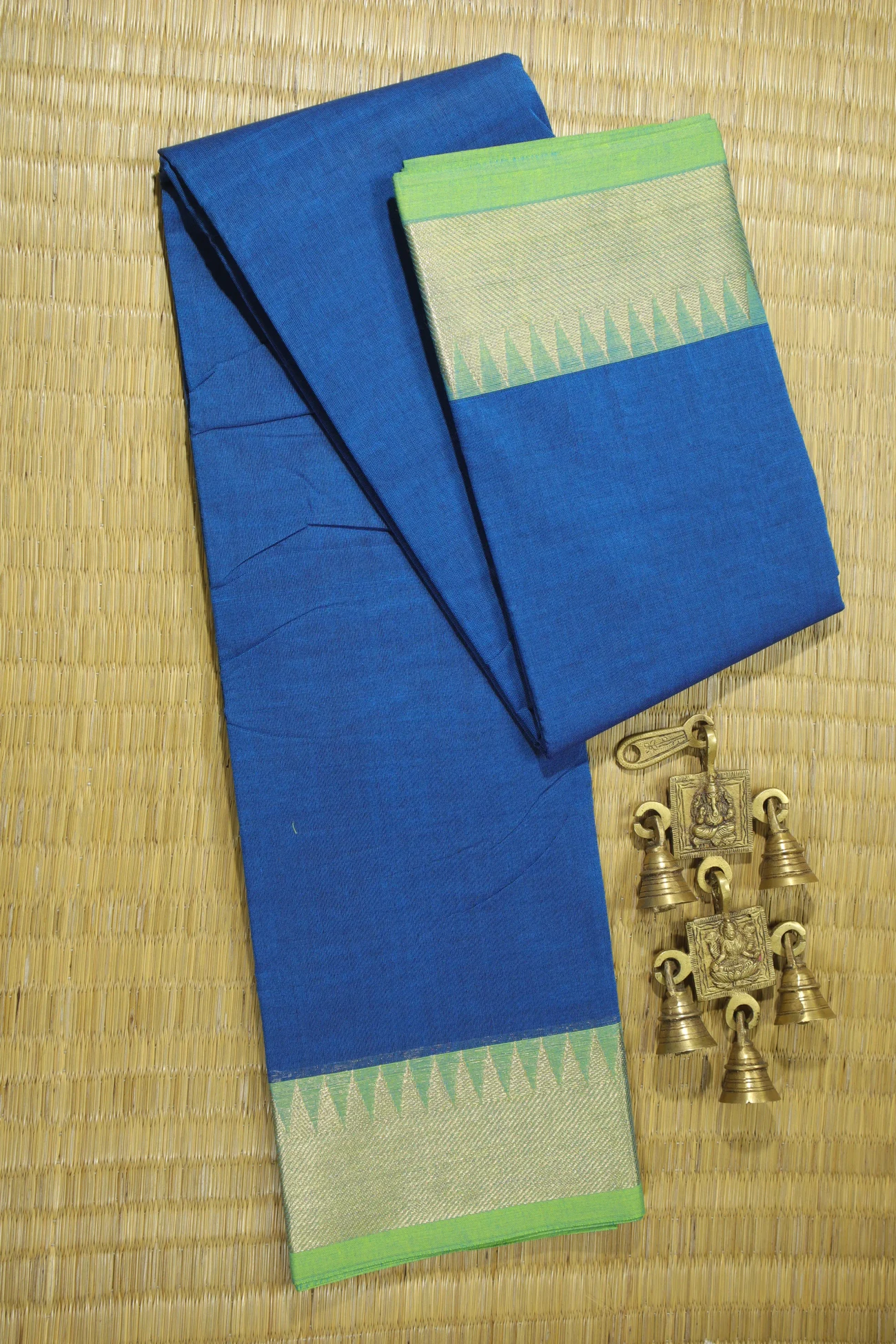 navy-temple-malarkodi-saree-mk007699-a