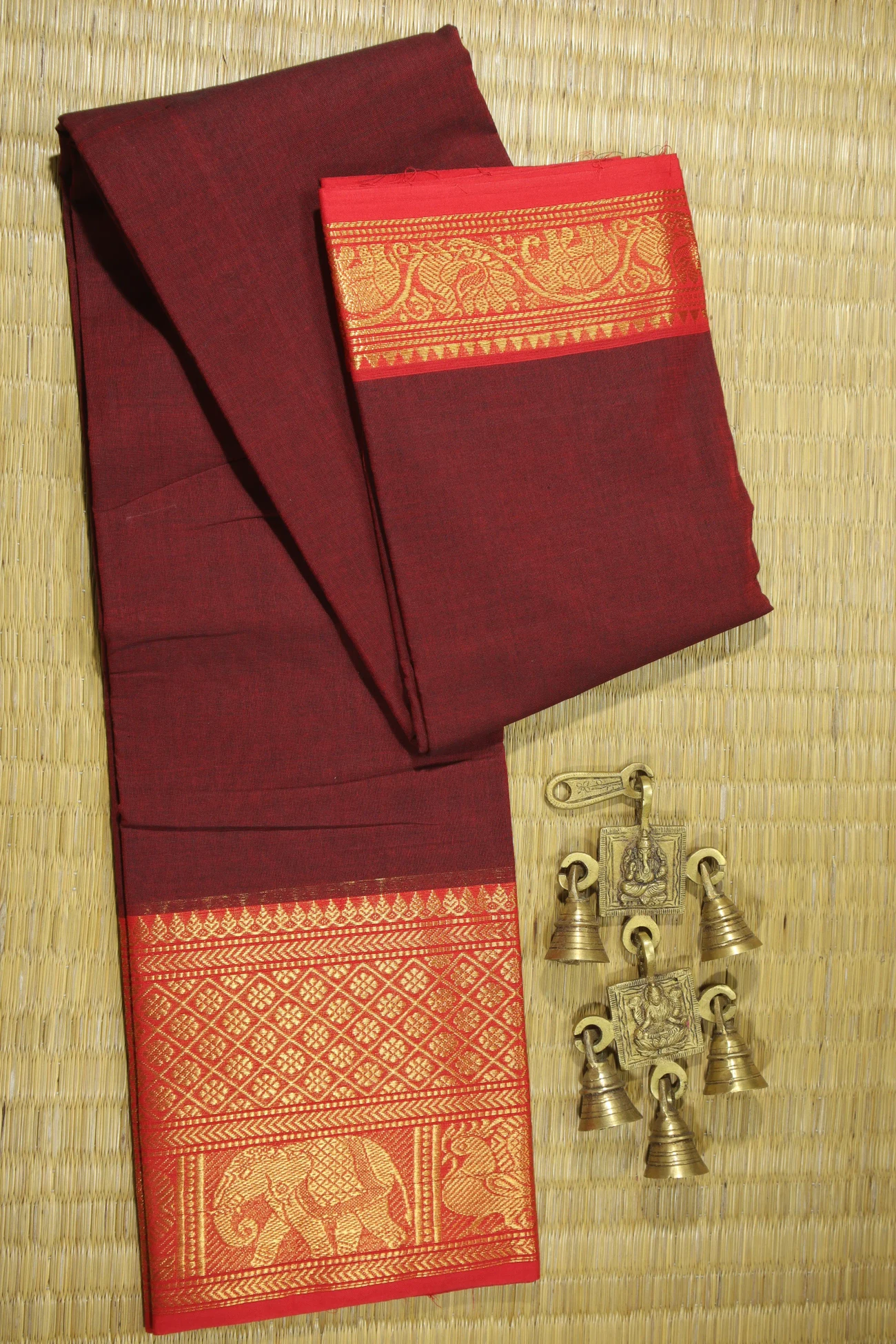 maroon-peacock-elephant-malarkodi-saree-mk007435-a