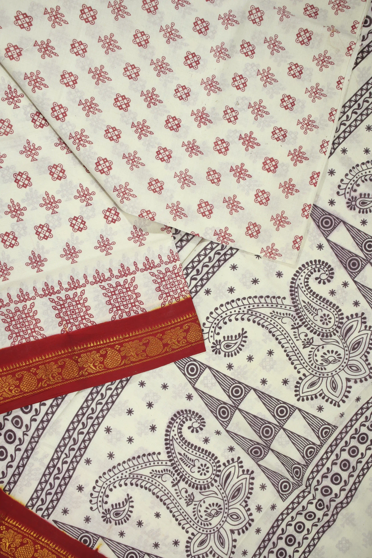 white-mango-kolam-madurai-sungudi-saree-ss005467-b