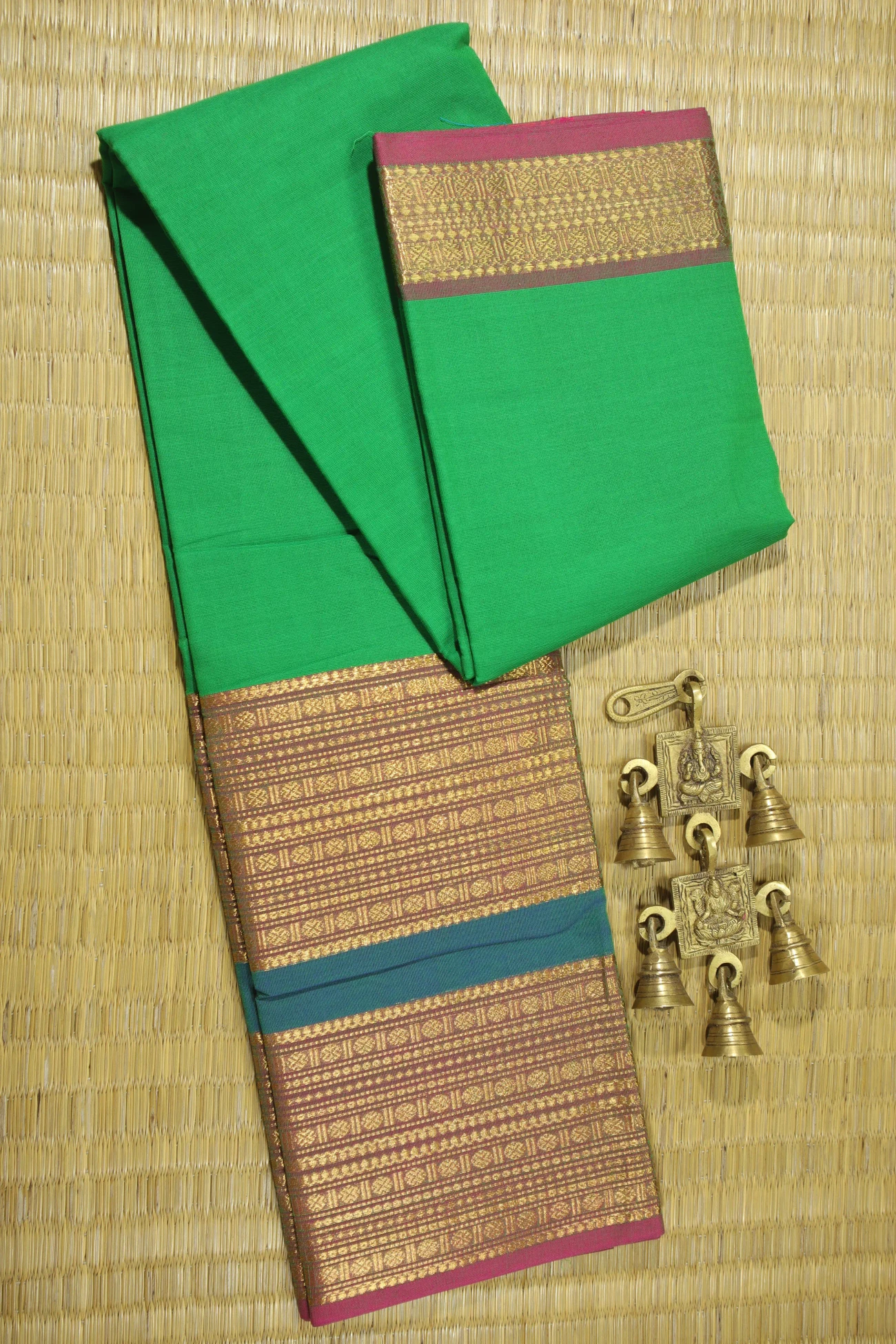 light-green-ruthratcham-malarkodi-saree-mk007461-a