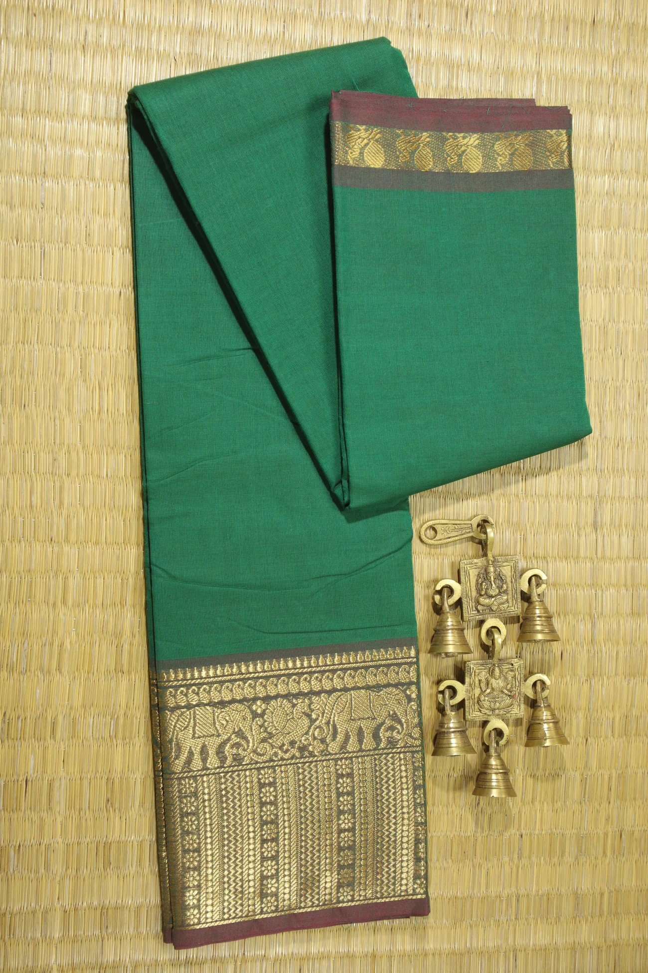 green-peacock-elephant-malarkodi-saree-mk007475-a