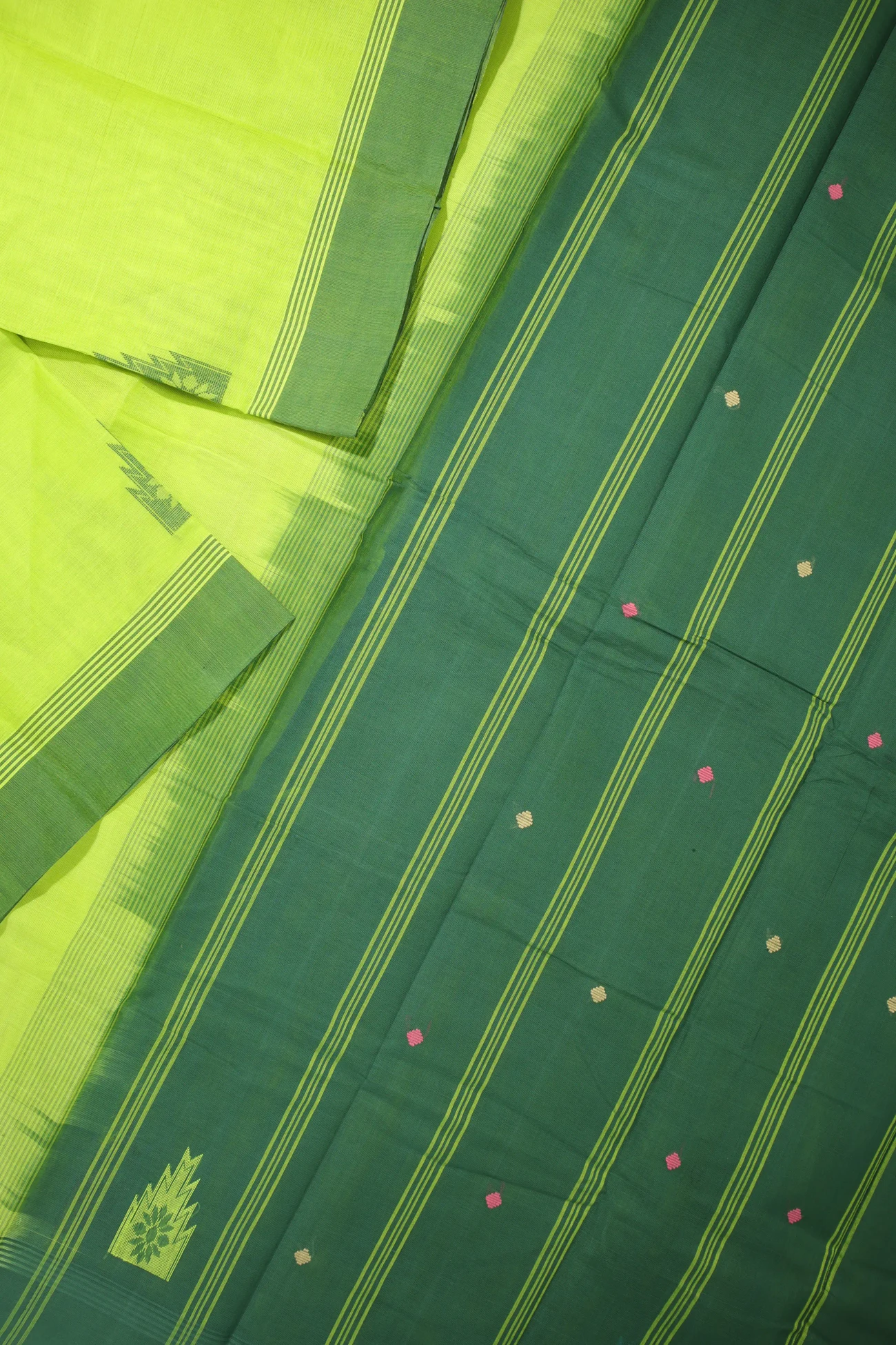 light-green-temple-coimbatore-cotton-saree-cbe000042-b