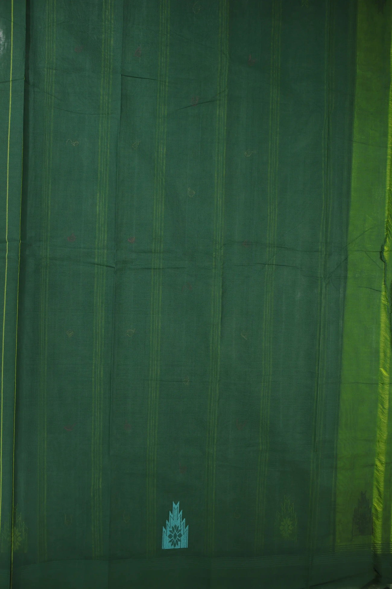 light-green-temple-coimbatore-cotton-saree-cbe000042-c