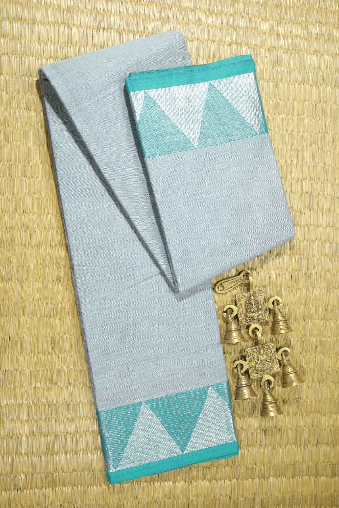 light-blue-temple-malarkodi-saree-mk007714-a