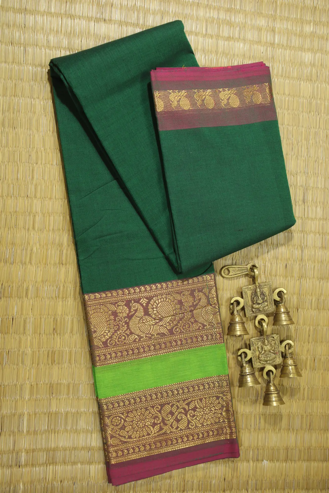 dark-green-peacock-malarkodi-saree-mk007464-a