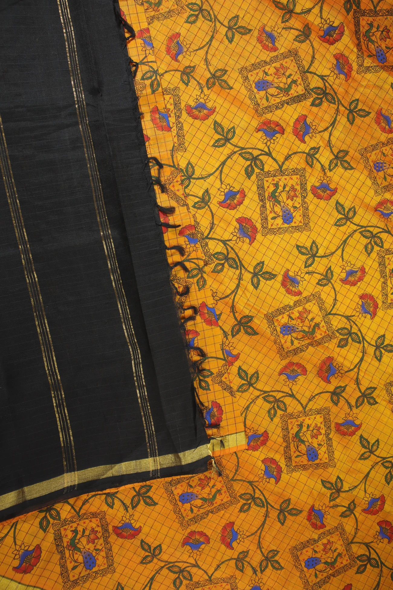 yellow-flower-peacock-kanchi-silk-cotton-saree-sc002808-b