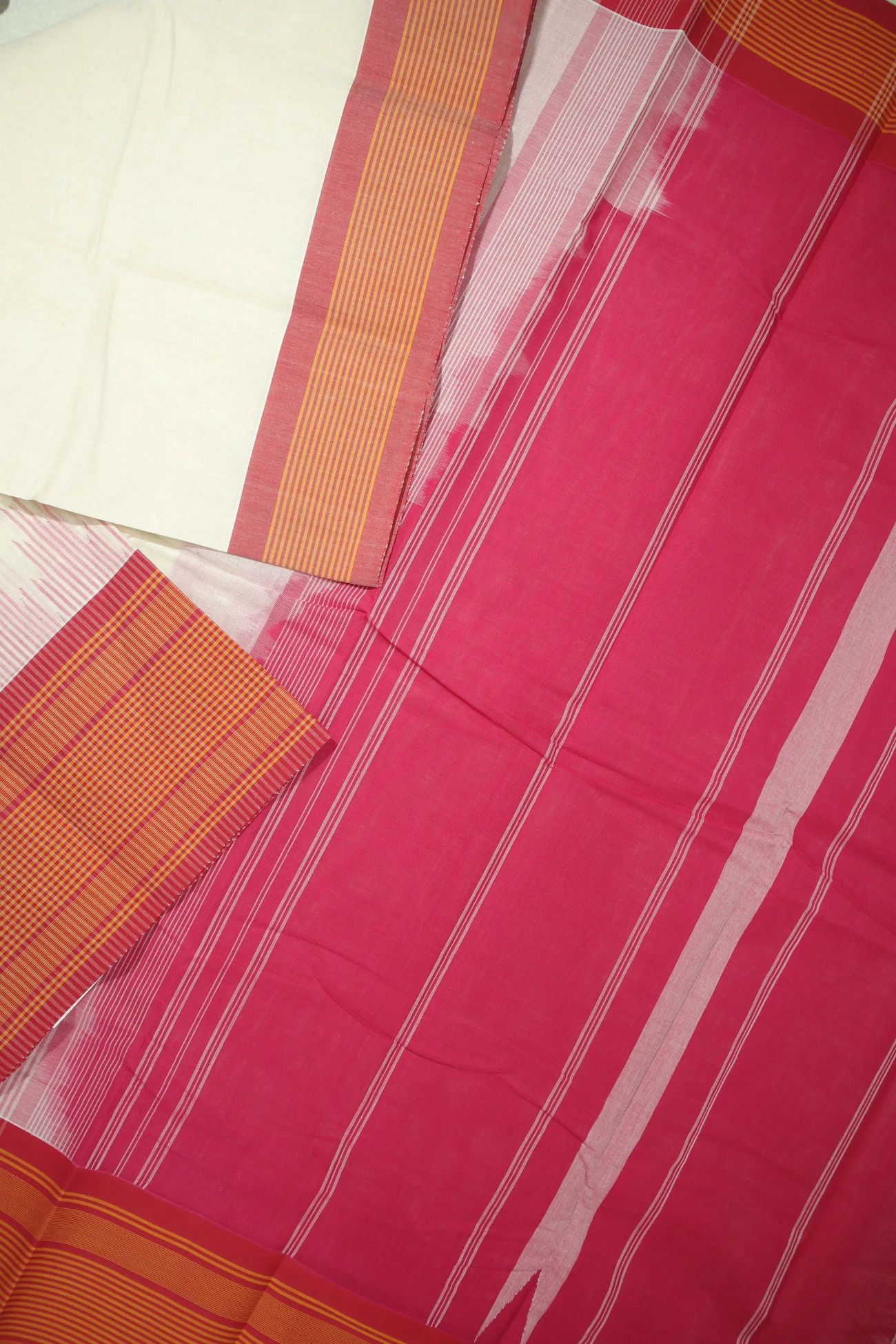 off-white-oosi-gopuram-coimbatore-cotton-saree-cbe000145-b