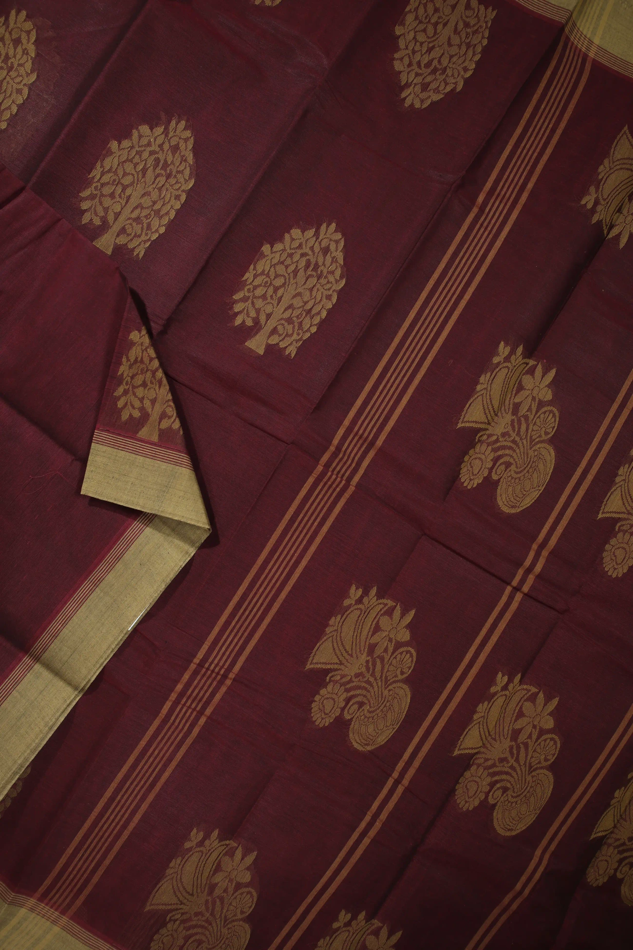 dark-maroon-tree-coimbatore-cotton-saree-cbe000124-b