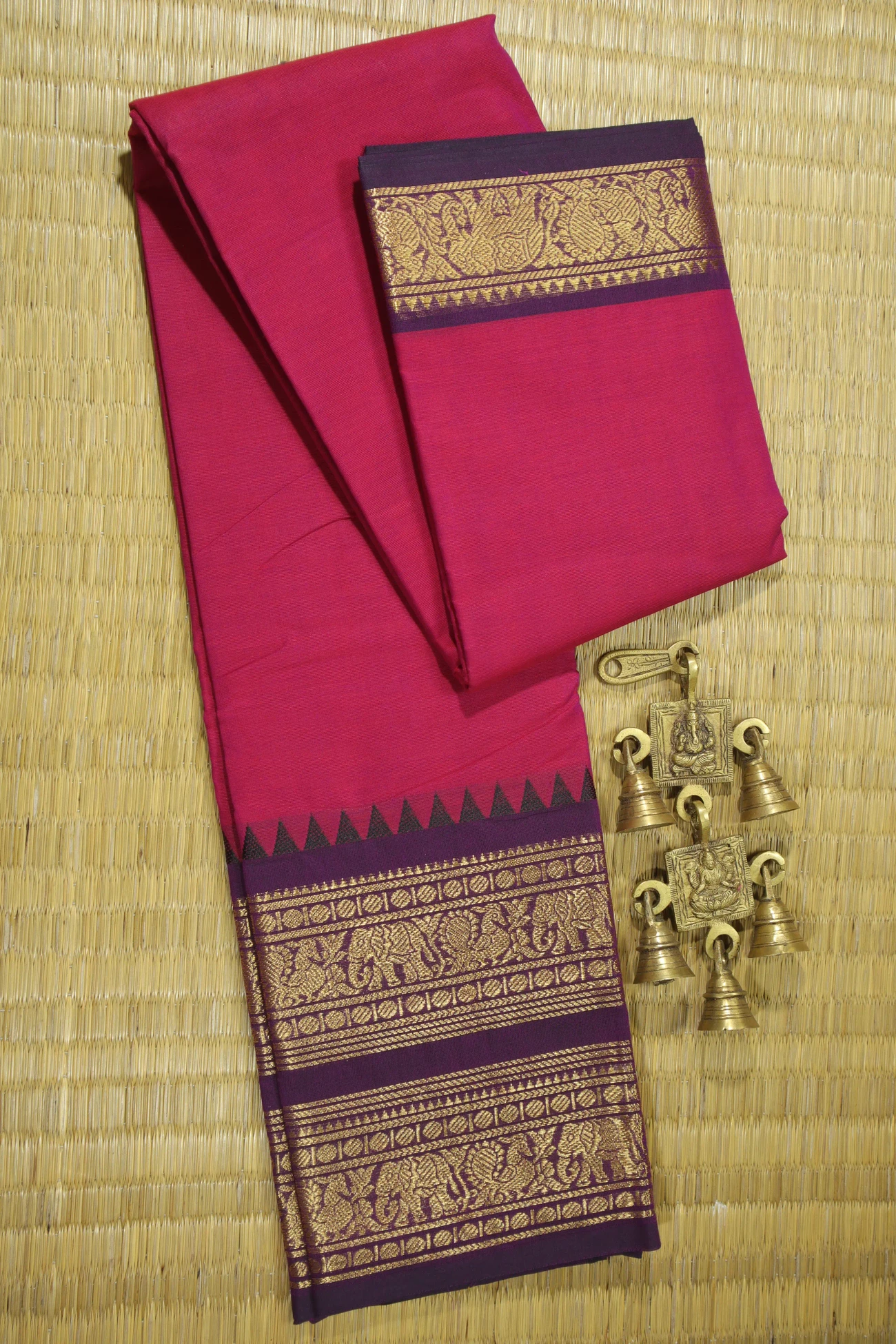 pink-peacock-elephant-malarkodi-saree-mk007452-a