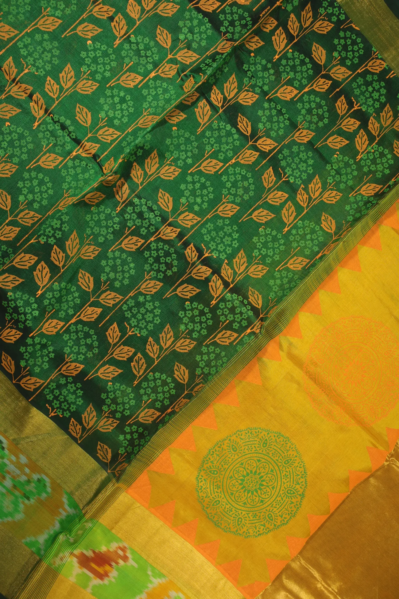 dark-green-flower-kanchi-silk-cotton-saree-sc002800-c