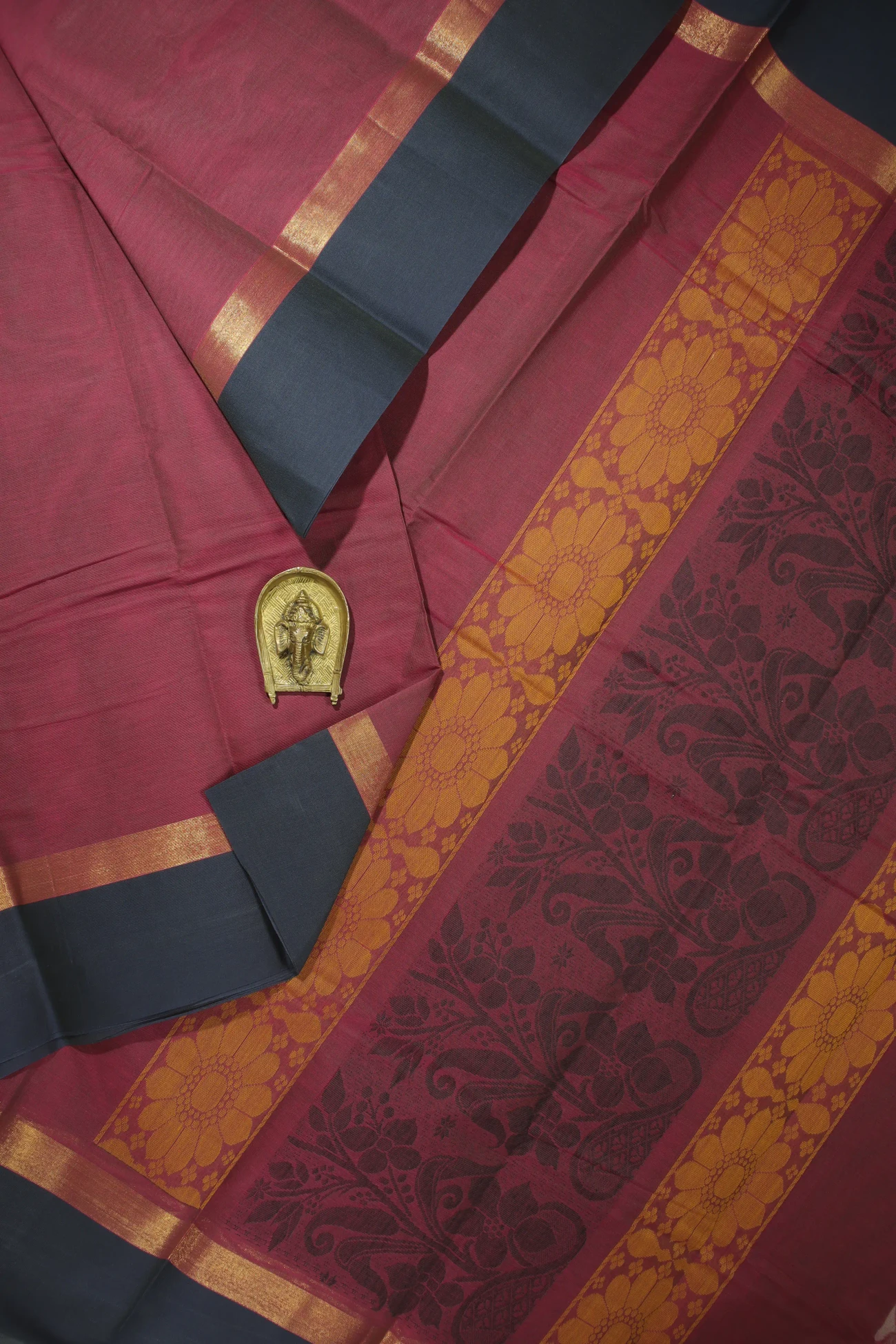 dark-maroon-flower-coimbatore-cotton-saree-cbe000065-a