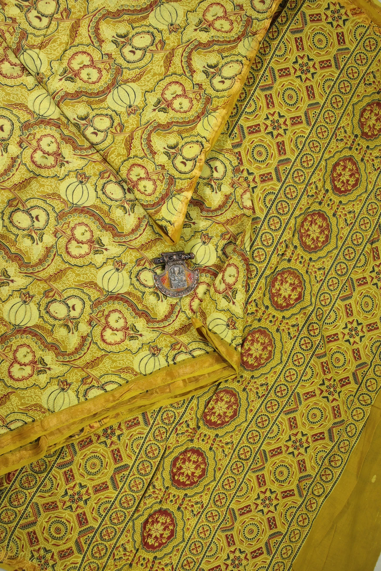 yellow-buttas-ajrakh-saree-as000138-a