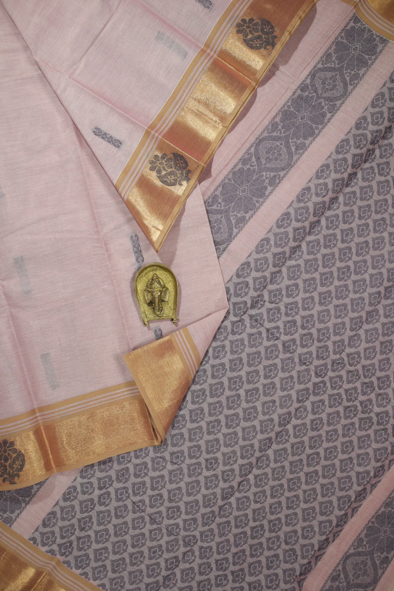 rosy-brown-flower-coimbatore-cotton-saree-cbe000090-a