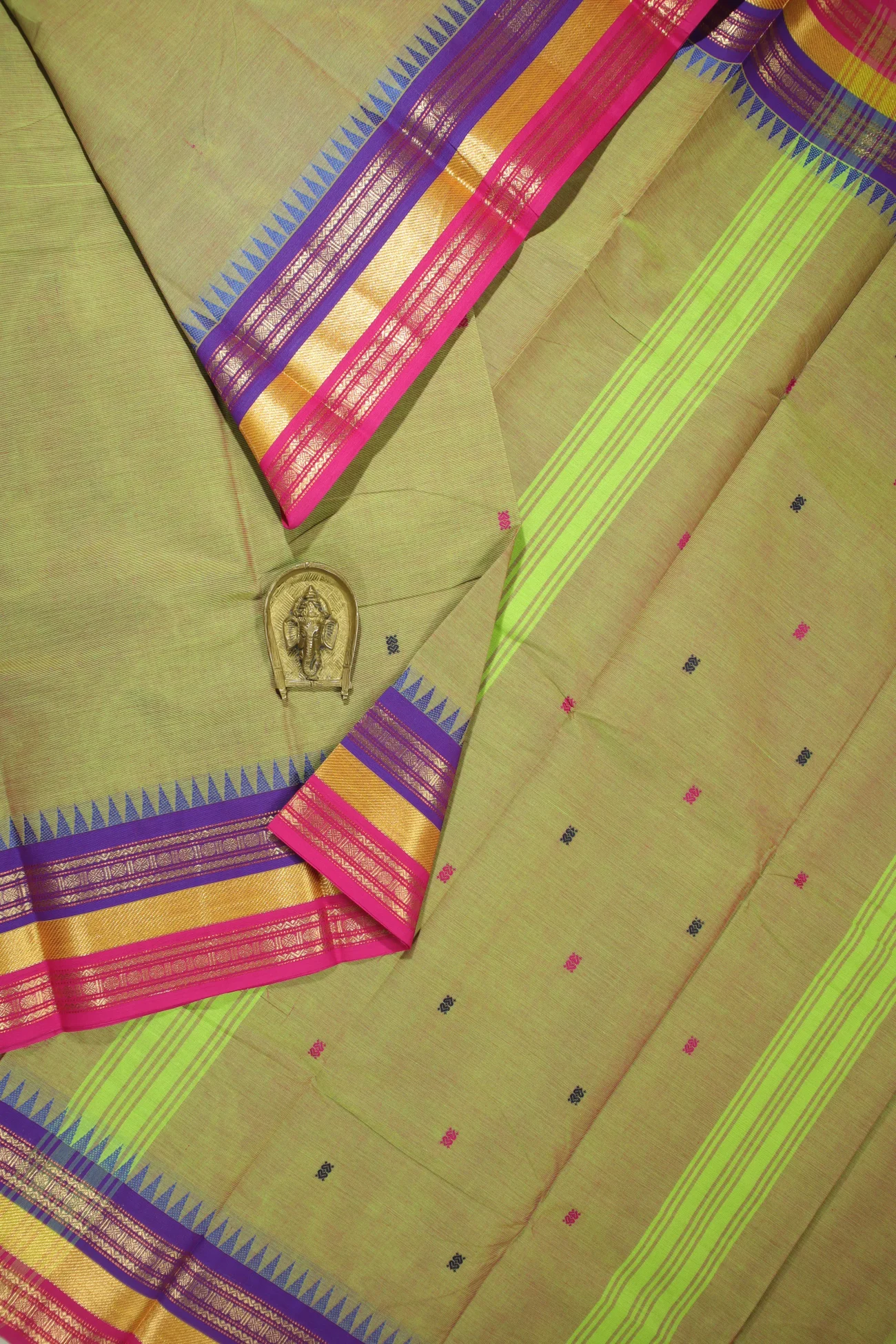 light-green-ruthratcham-temple-grand-chettinad-saree-gc001465-a