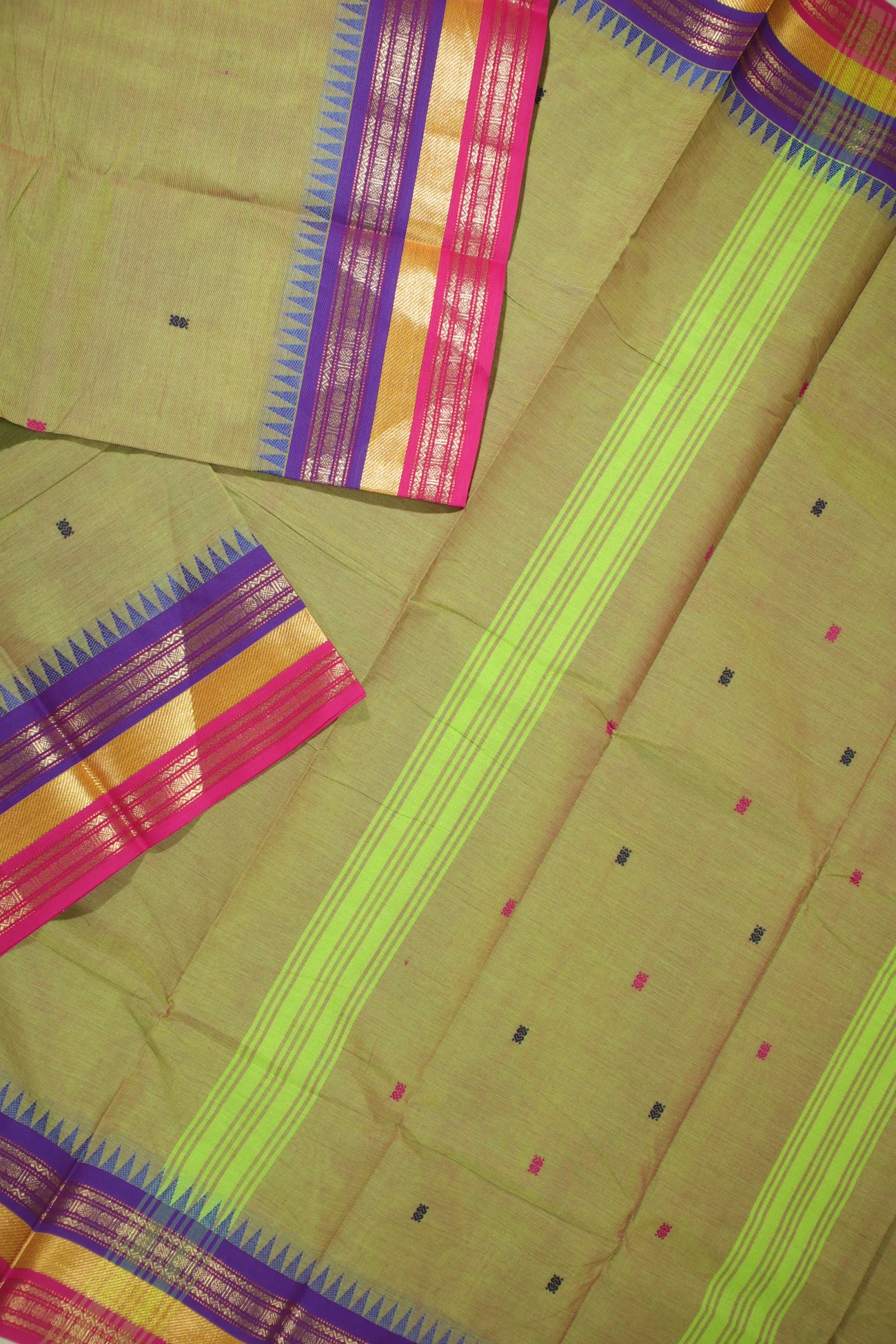 light-green-ruthratcham-temple-grand-chettinad-saree-gc001465-b