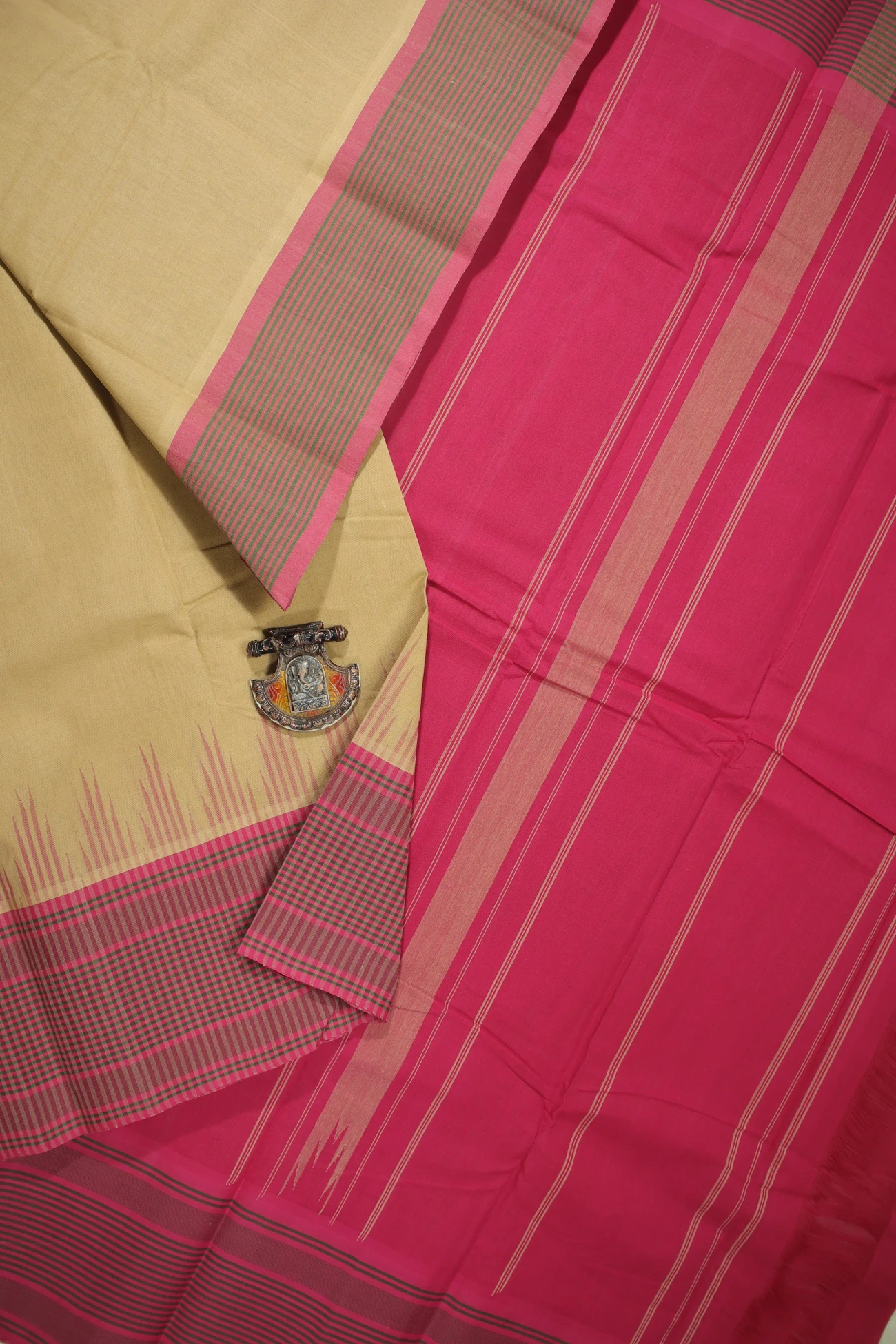 sandy-brown-oosi-gopuram-coimbatore-cotton-saree-cbe000143-a