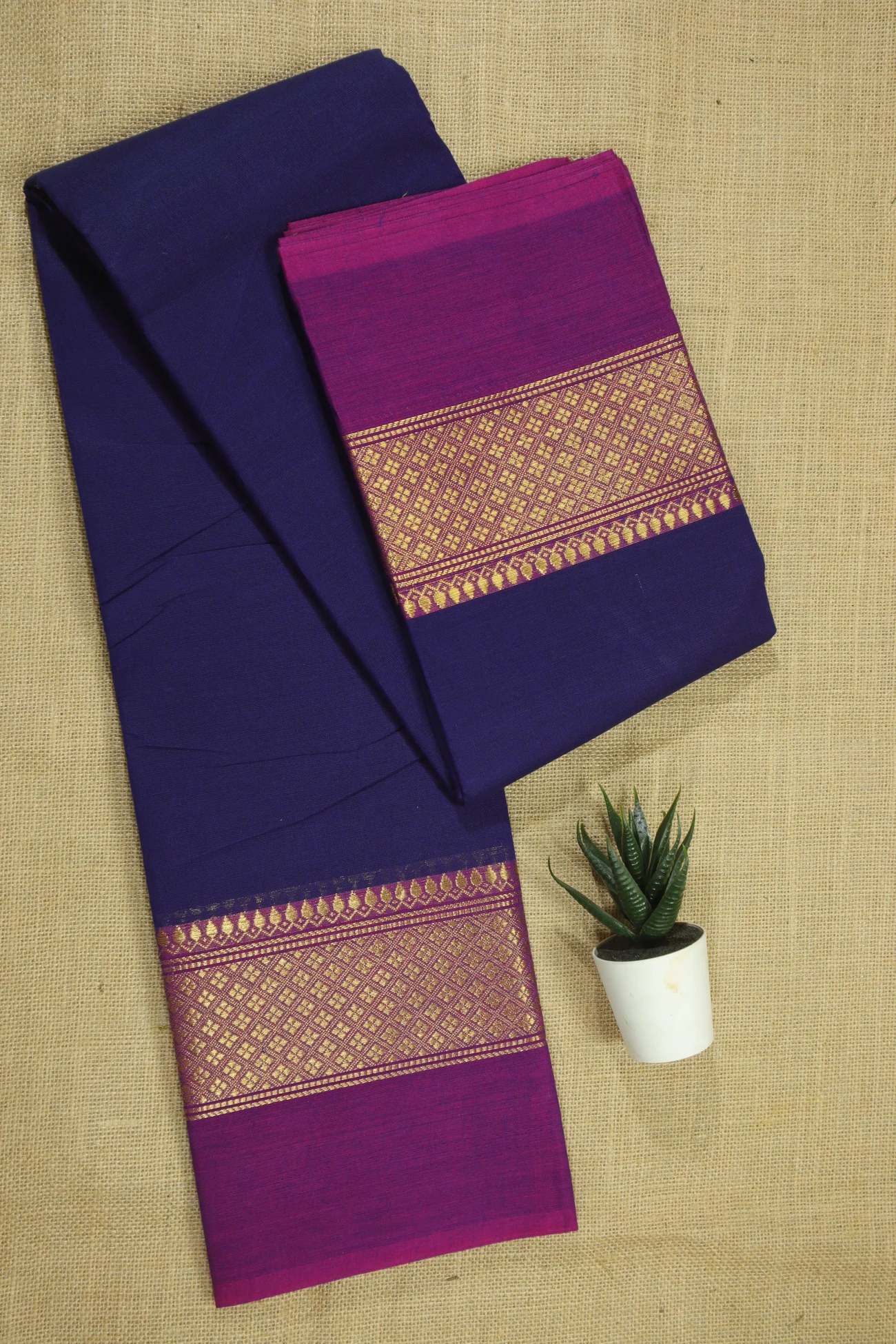 navy-flower-malarkodi-saree-mk007882-a