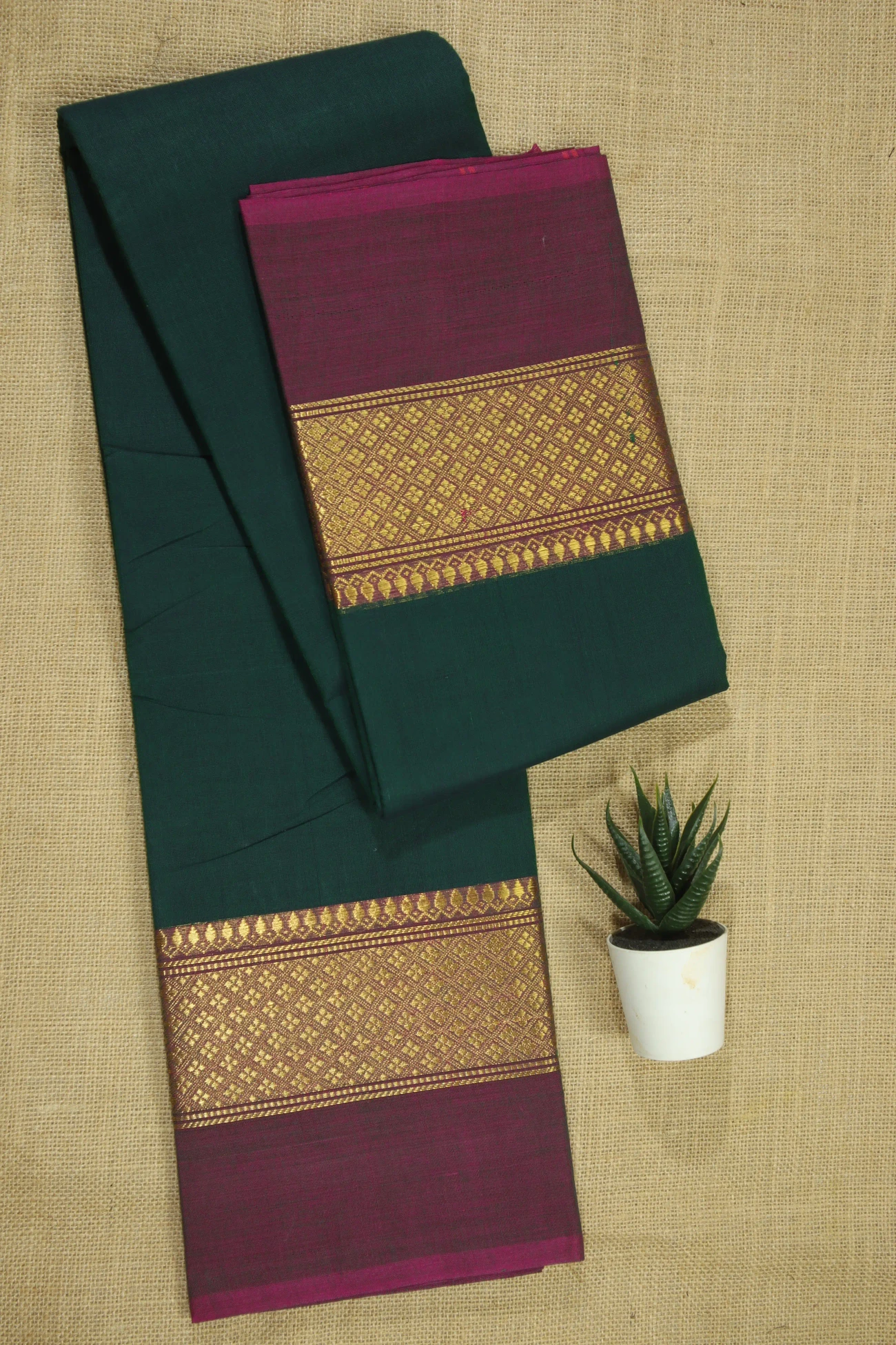 dark-green-flower-malarkodi-saree-mk007881-a