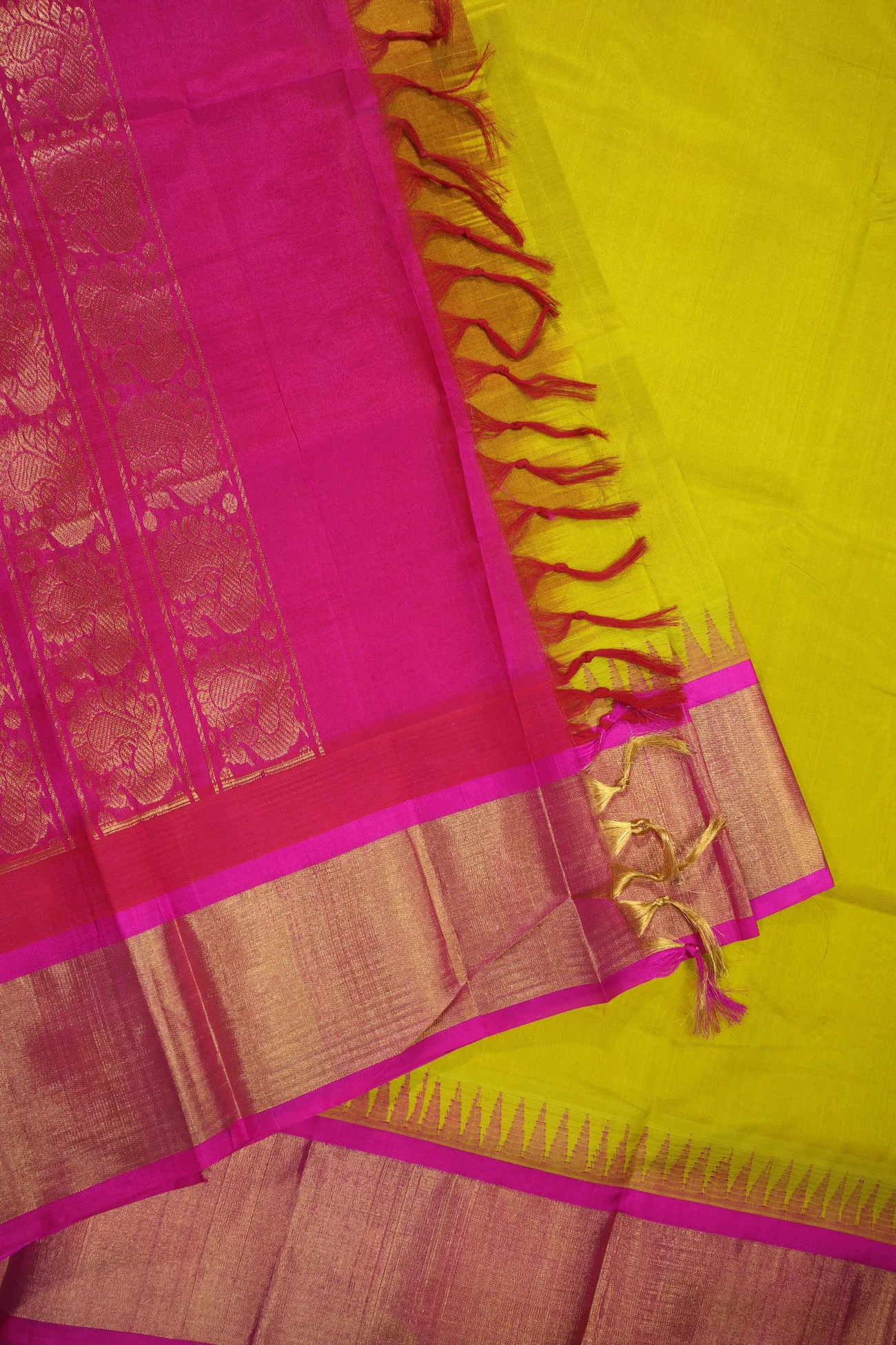 yellow-green-oosi-gopuram-silk-cotton-saree-sc002764-b