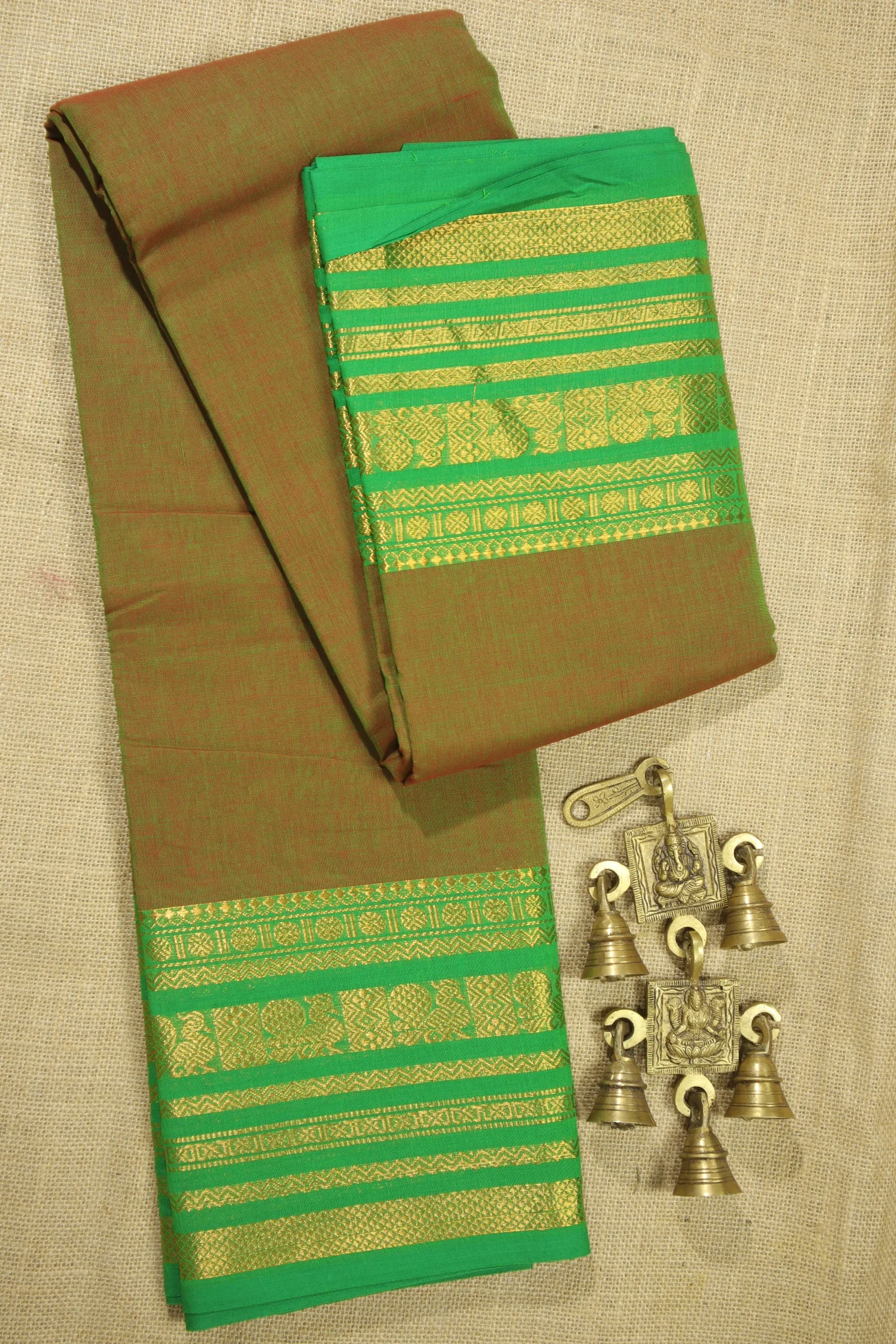 brown-peacock-dual-shade-malarkodi-saree-mk007765-a